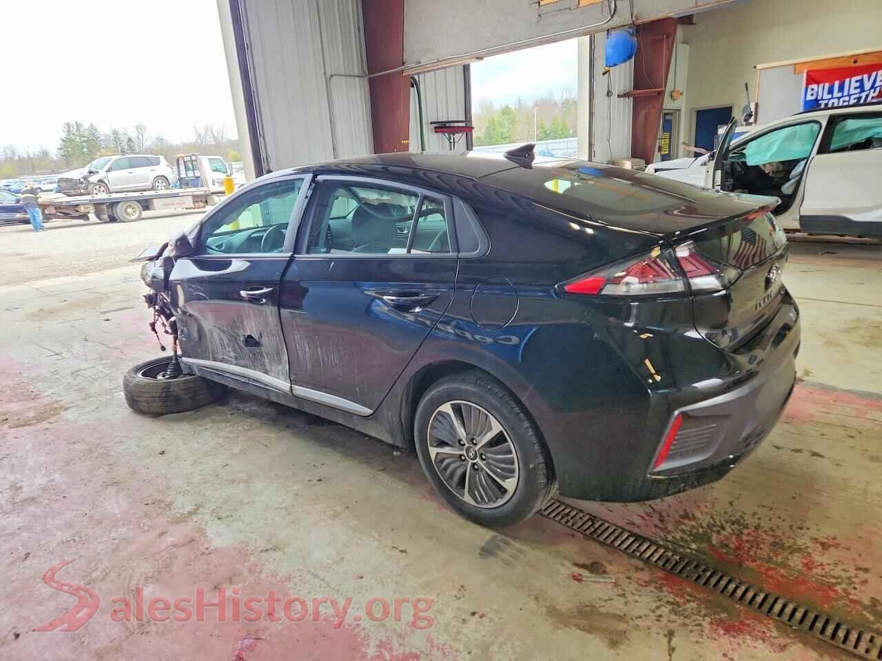 2021 HYUNDAI IONIQ VIN KMHC65LD6MU250697, front view