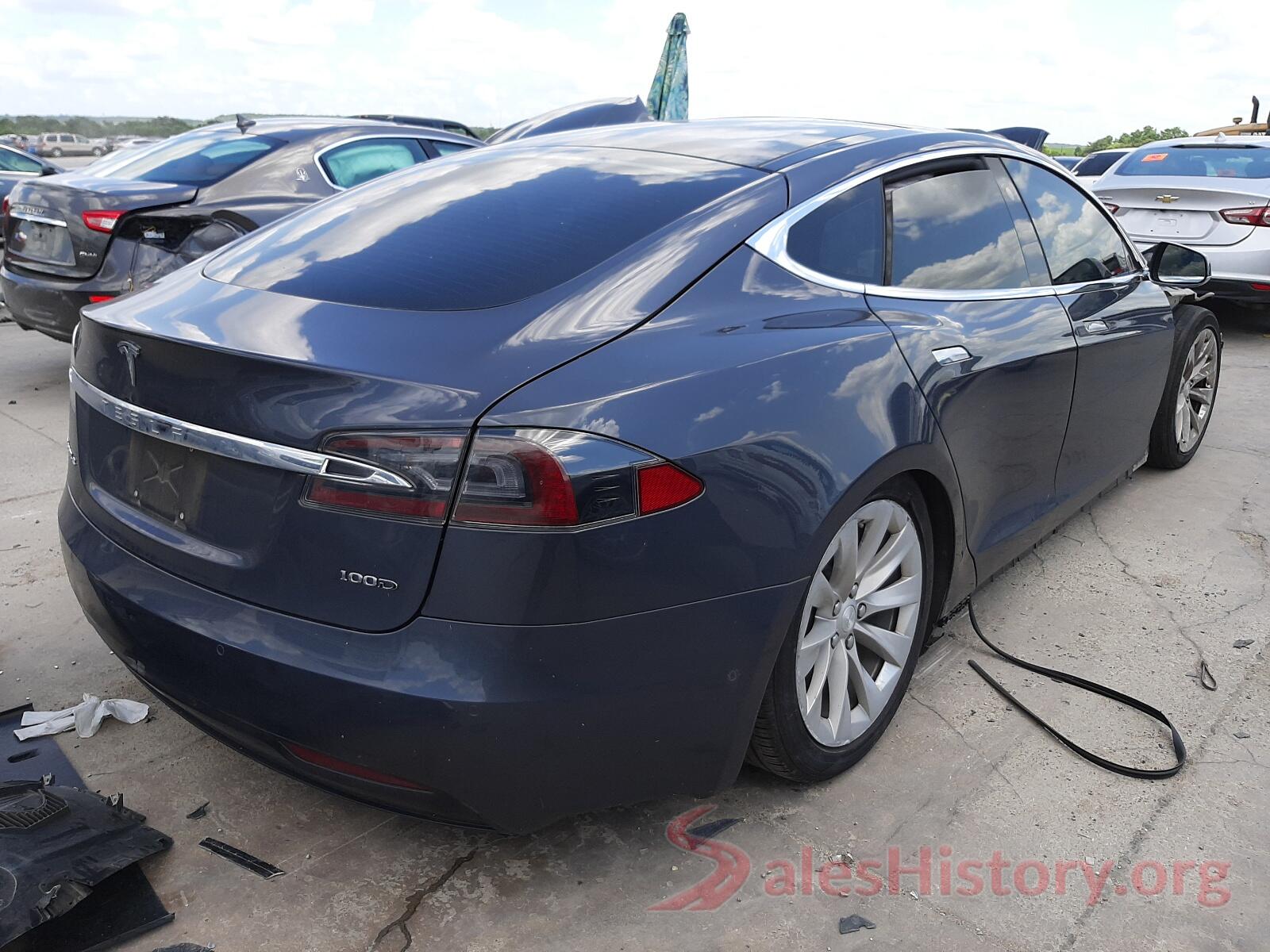 5YJSA1E29JF258686 2018 TESLA MODEL S