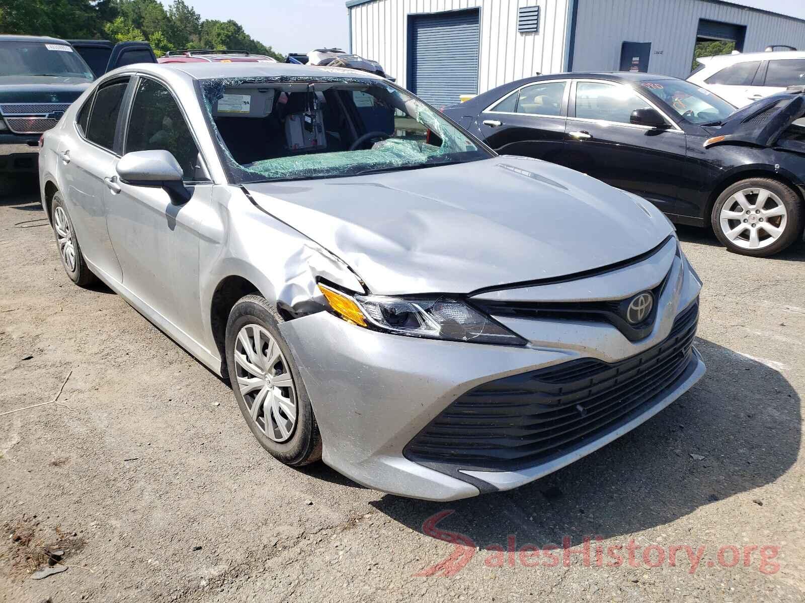 4T1B11HK4JU539065 2018 TOYOTA CAMRY