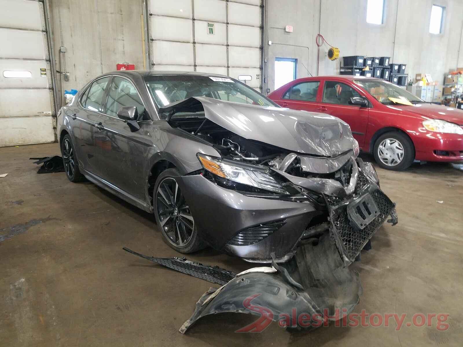 4T1BZ1HK3JU501061 2018 TOYOTA CAMRY