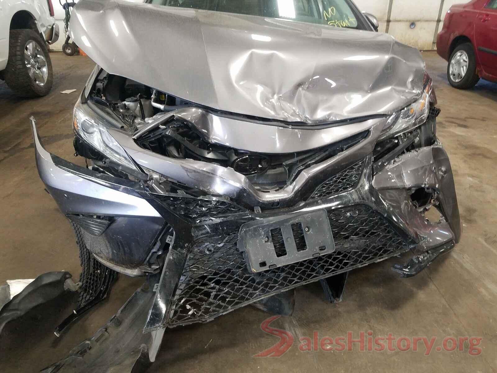 4T1BZ1HK3JU501061 2018 TOYOTA CAMRY