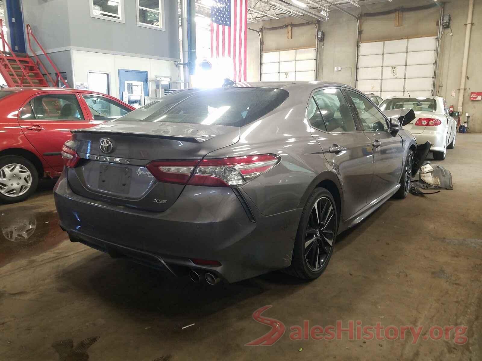 4T1BZ1HK3JU501061 2018 TOYOTA CAMRY