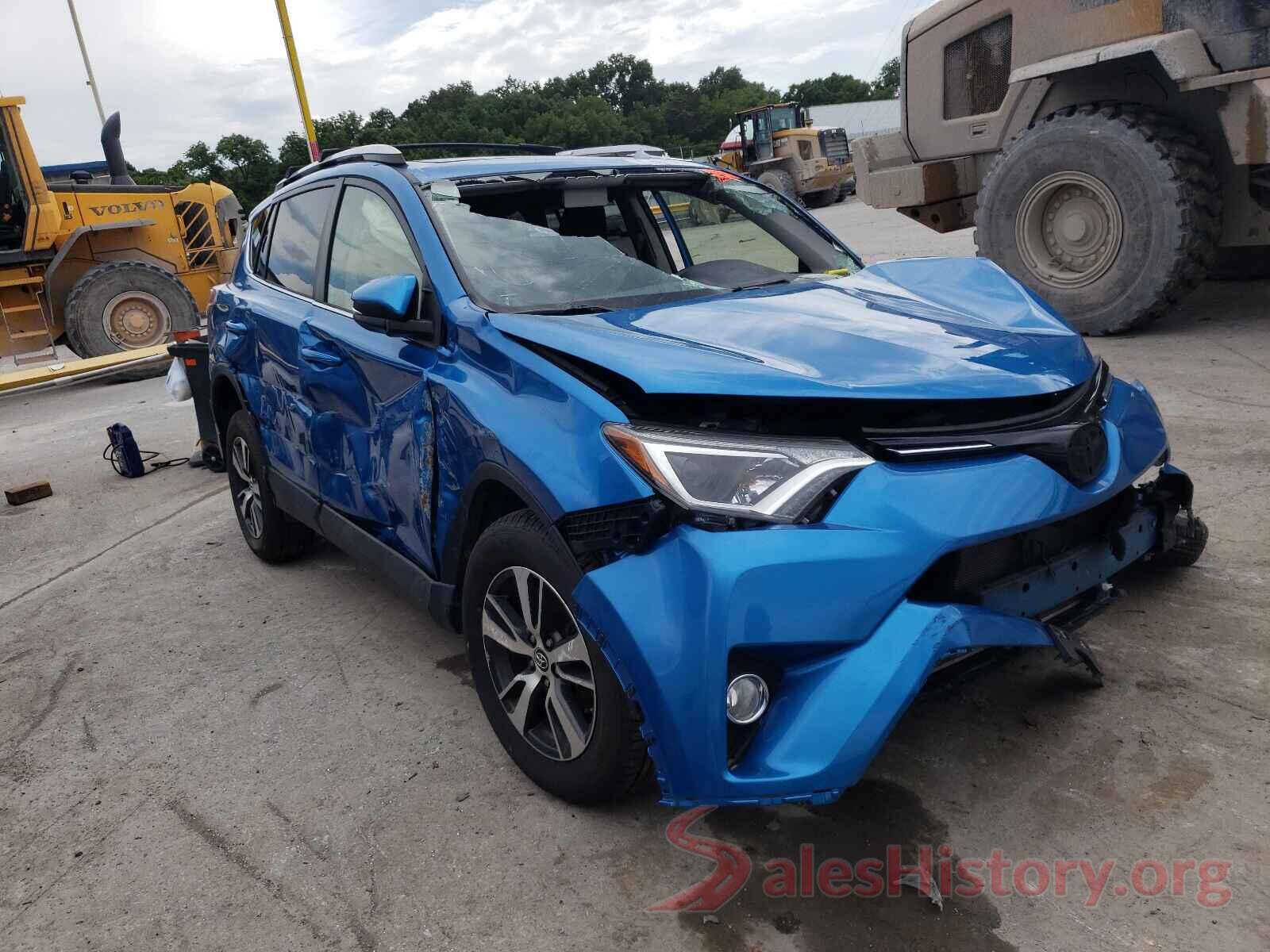 JTMRFREV1GJ069797 2016 TOYOTA RAV4