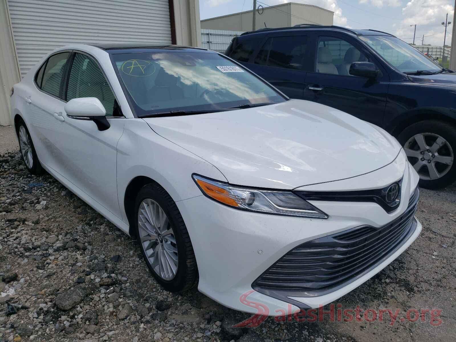 4T1B11HK7JU132793 2018 TOYOTA CAMRY