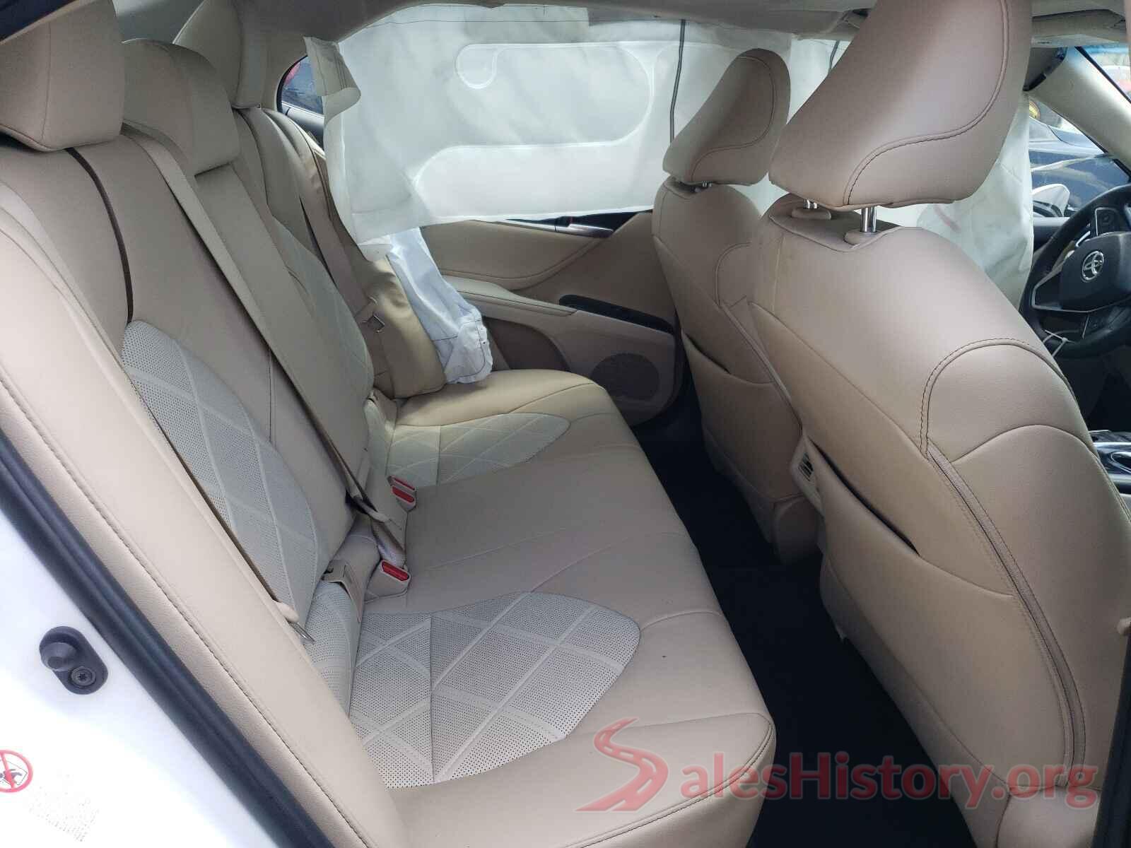 4T1B11HK7JU132793 2018 TOYOTA CAMRY