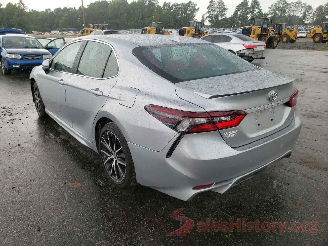 4T1S11AKXNU666323 2022 TOYOTA CAMRY