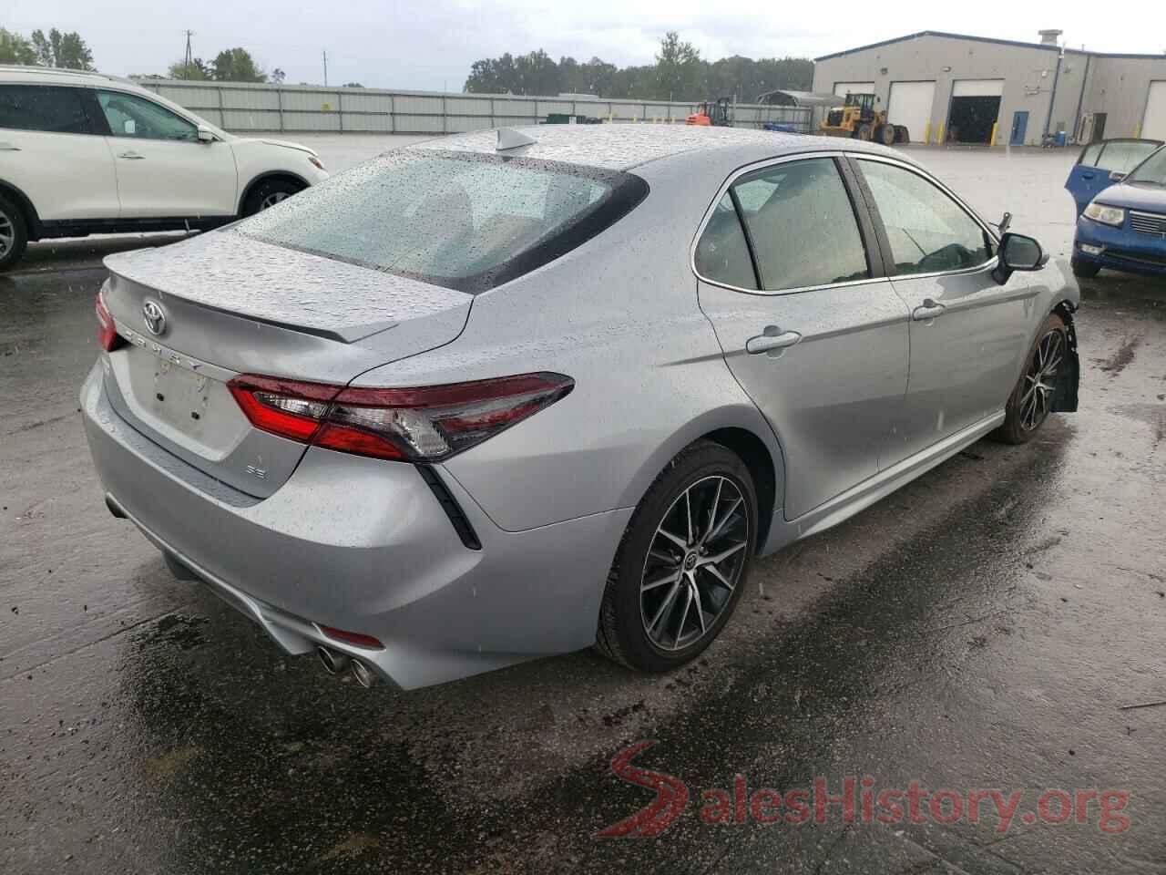 4T1S11AKXNU666323 2022 TOYOTA CAMRY