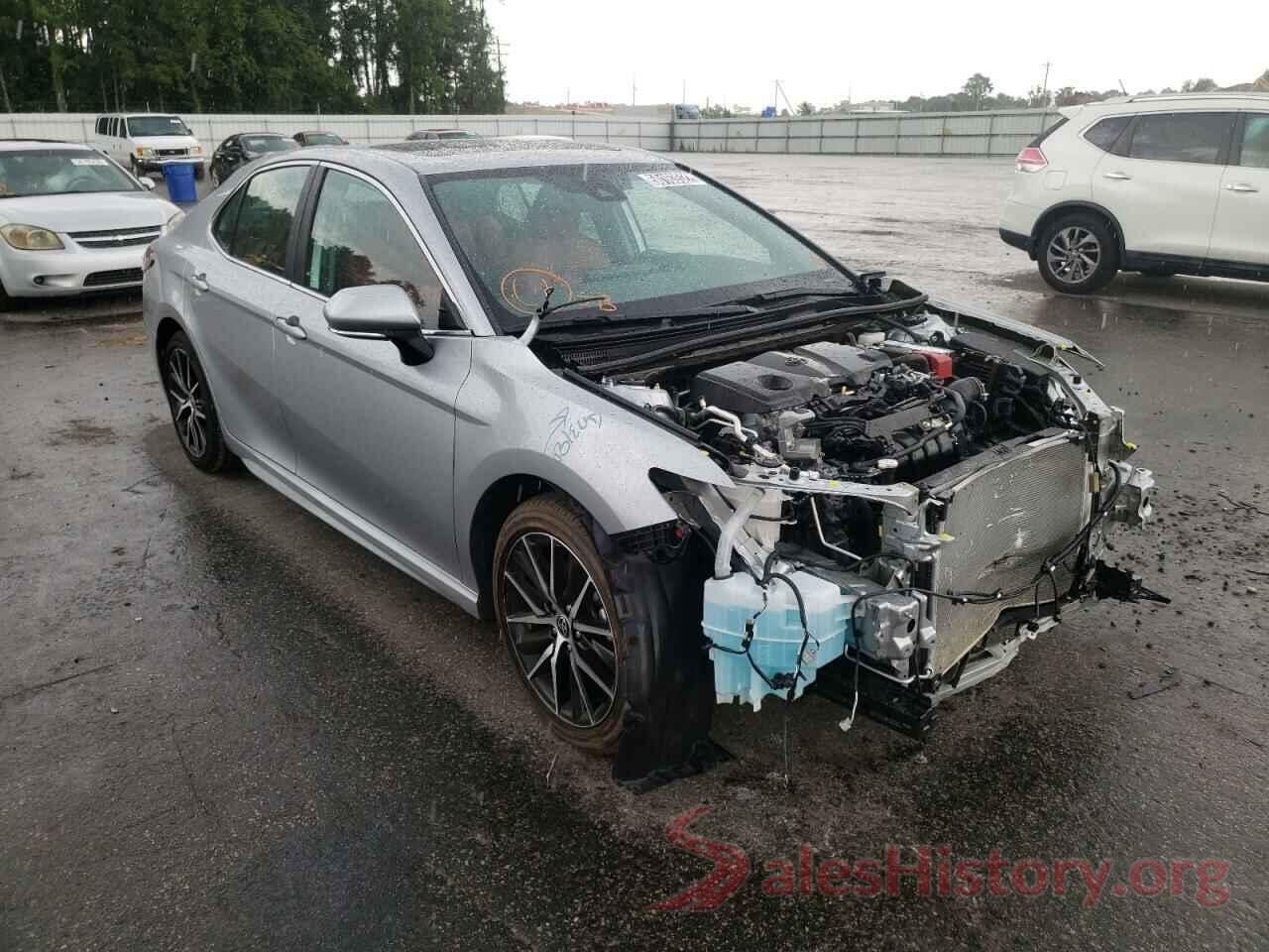 4T1S11AKXNU666323 2022 TOYOTA CAMRY