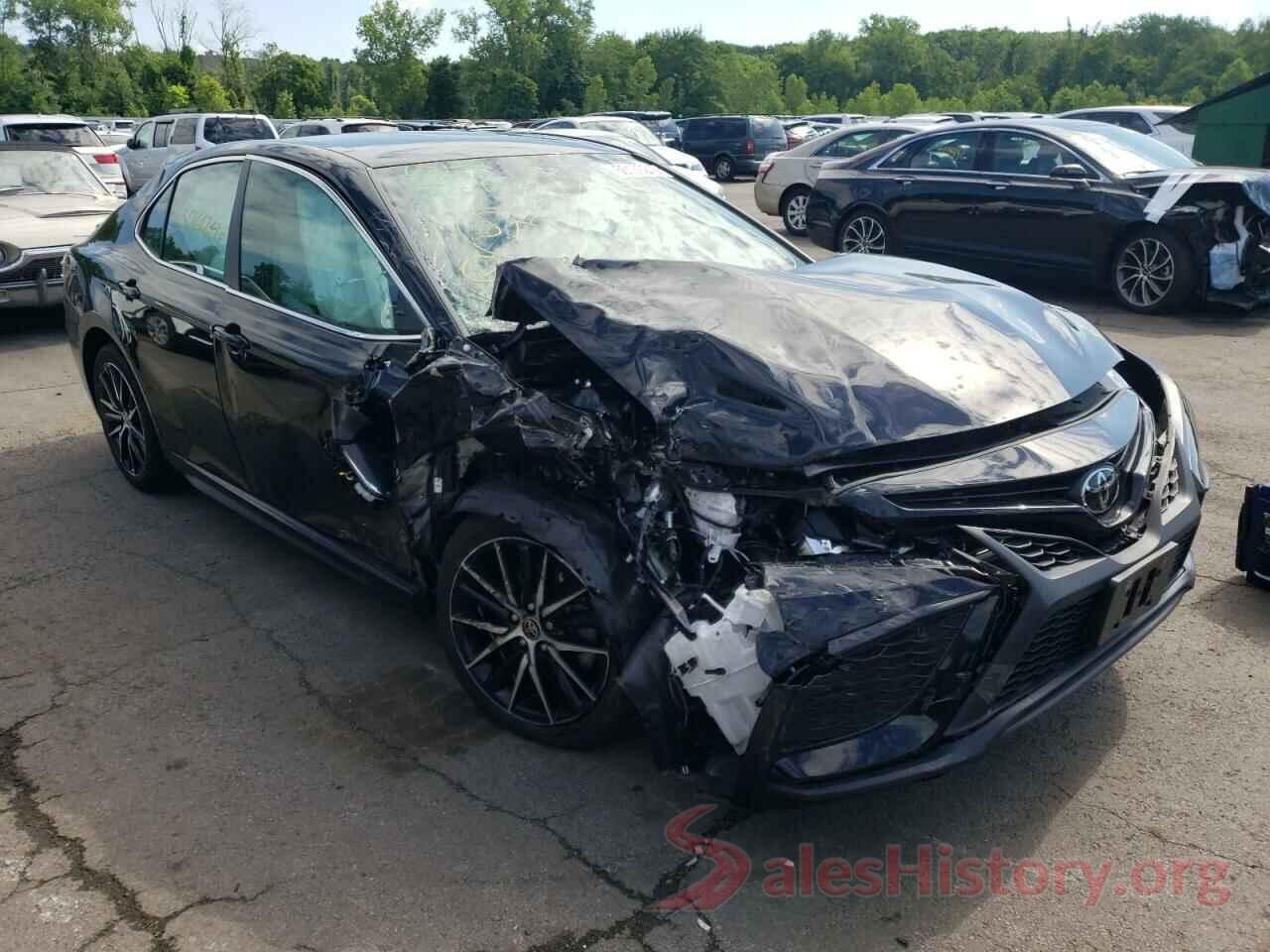 4T1G11BK8NU056554 2022 TOYOTA CAMRY