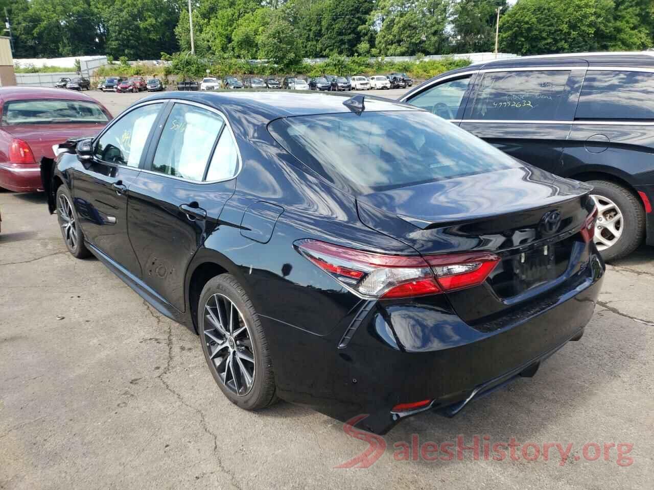 4T1G11BK8NU056554 2022 TOYOTA CAMRY