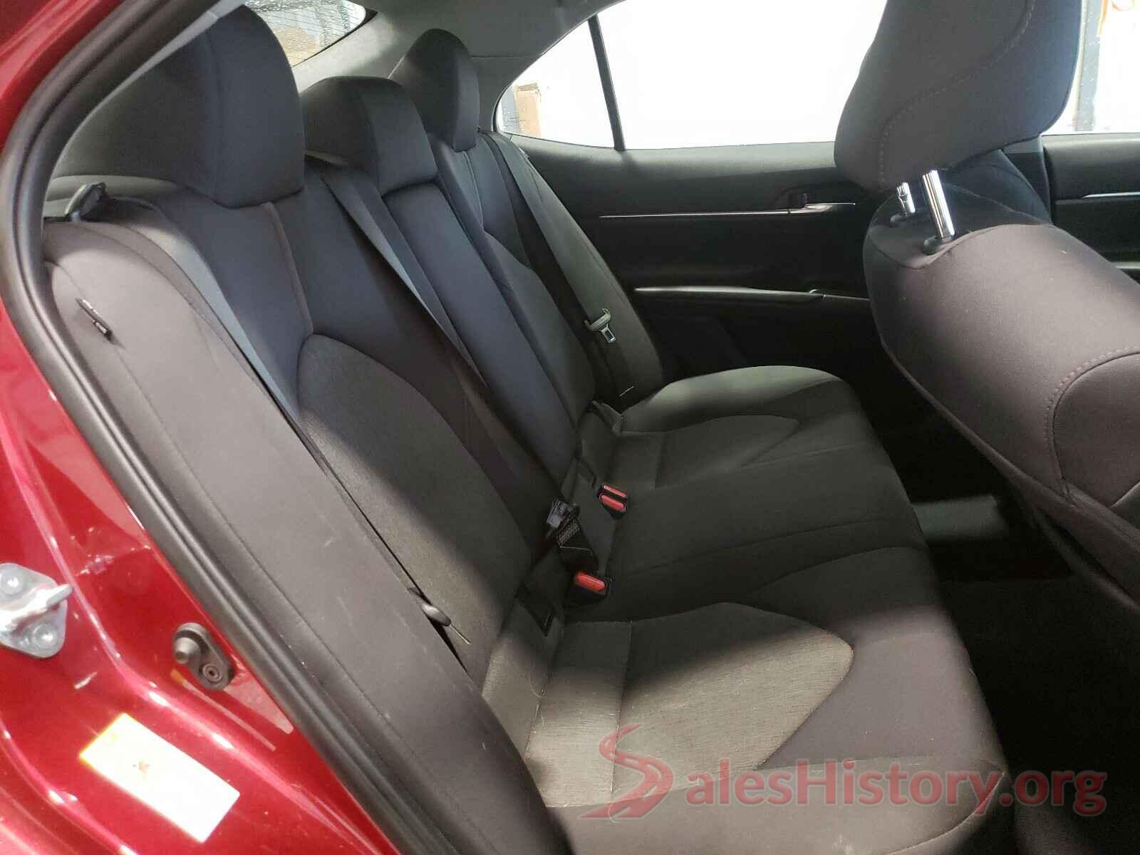 4T1B11HK5JU505202 2018 TOYOTA CAMRY