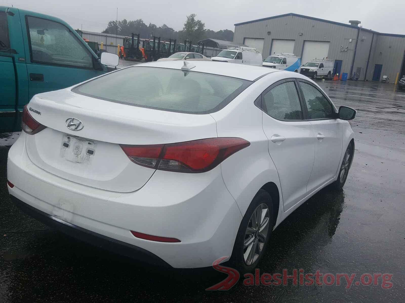 5NPDH4AE3GH786028 2016 HYUNDAI ELANTRA