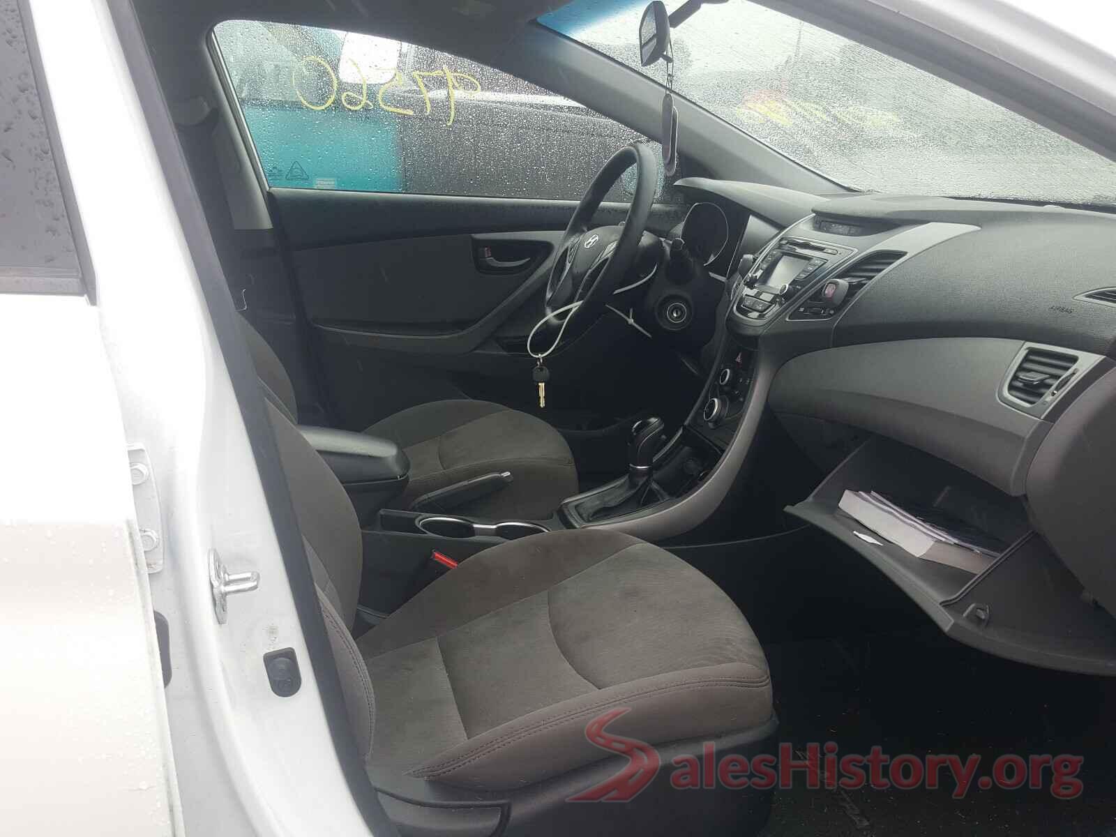 5NPDH4AE3GH786028 2016 HYUNDAI ELANTRA