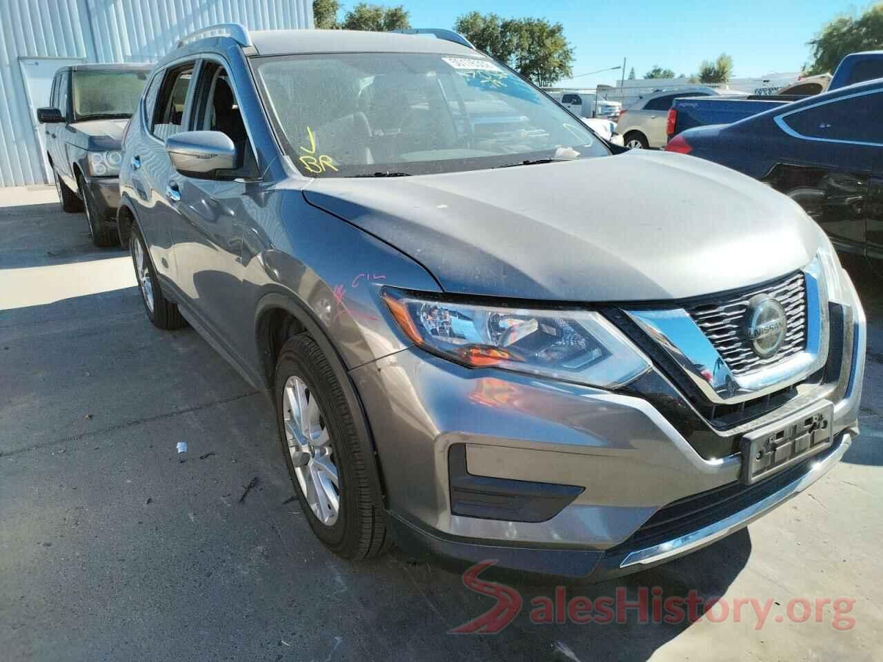 JN8AT2MT9JW465570 2018 NISSAN ROGUE