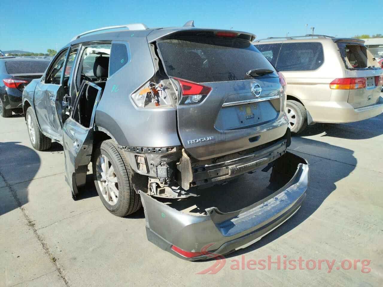 JN8AT2MT9JW465570 2018 NISSAN ROGUE