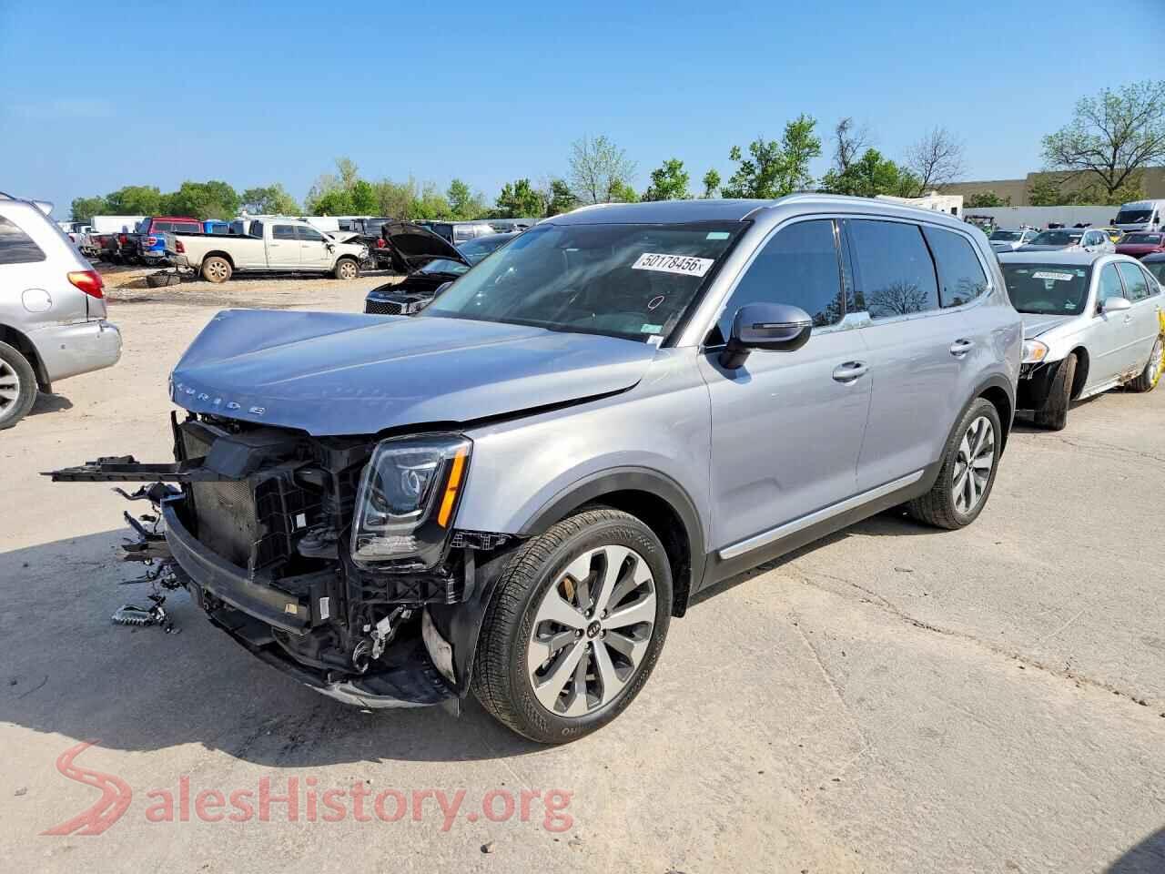 2020 KIA TELLURIDE VIN 5XYP3DHC8LG071795, auction photo