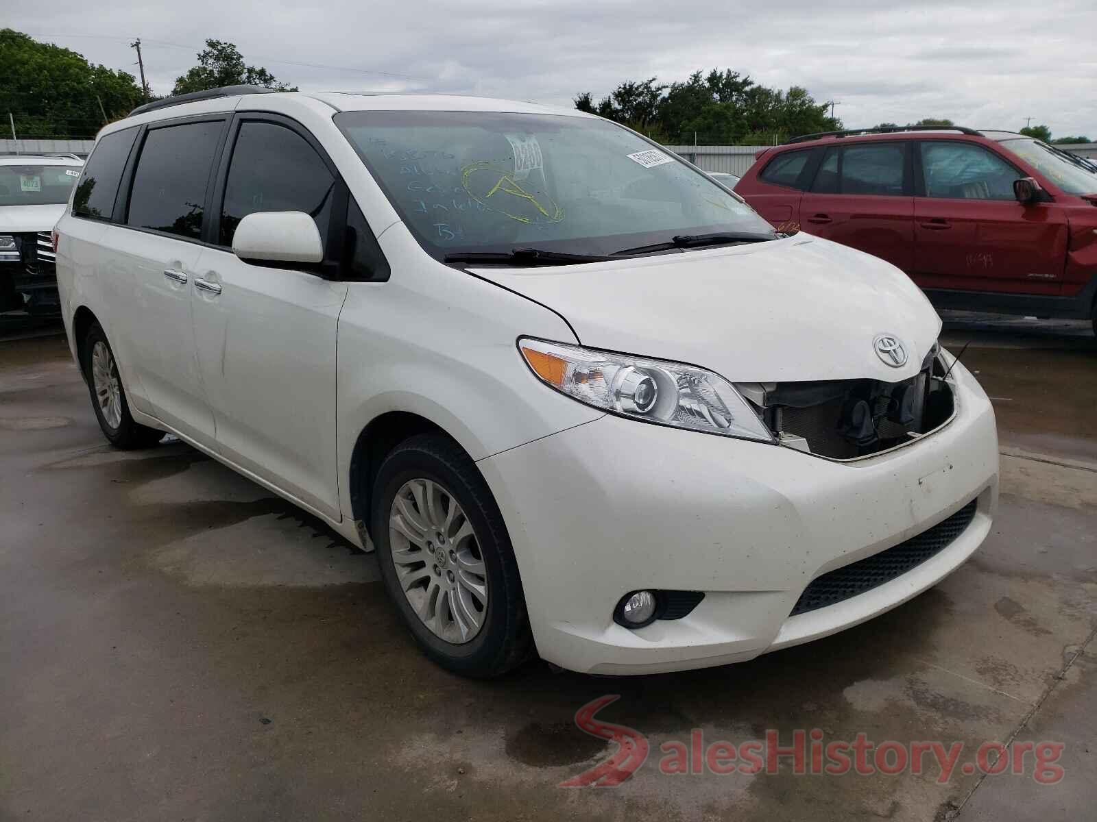 5TDYZ3DC2HS888242 2017 TOYOTA SIENNA