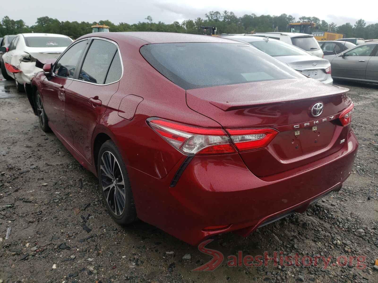 4T1B11HK9JU526781 2018 TOYOTA CAMRY