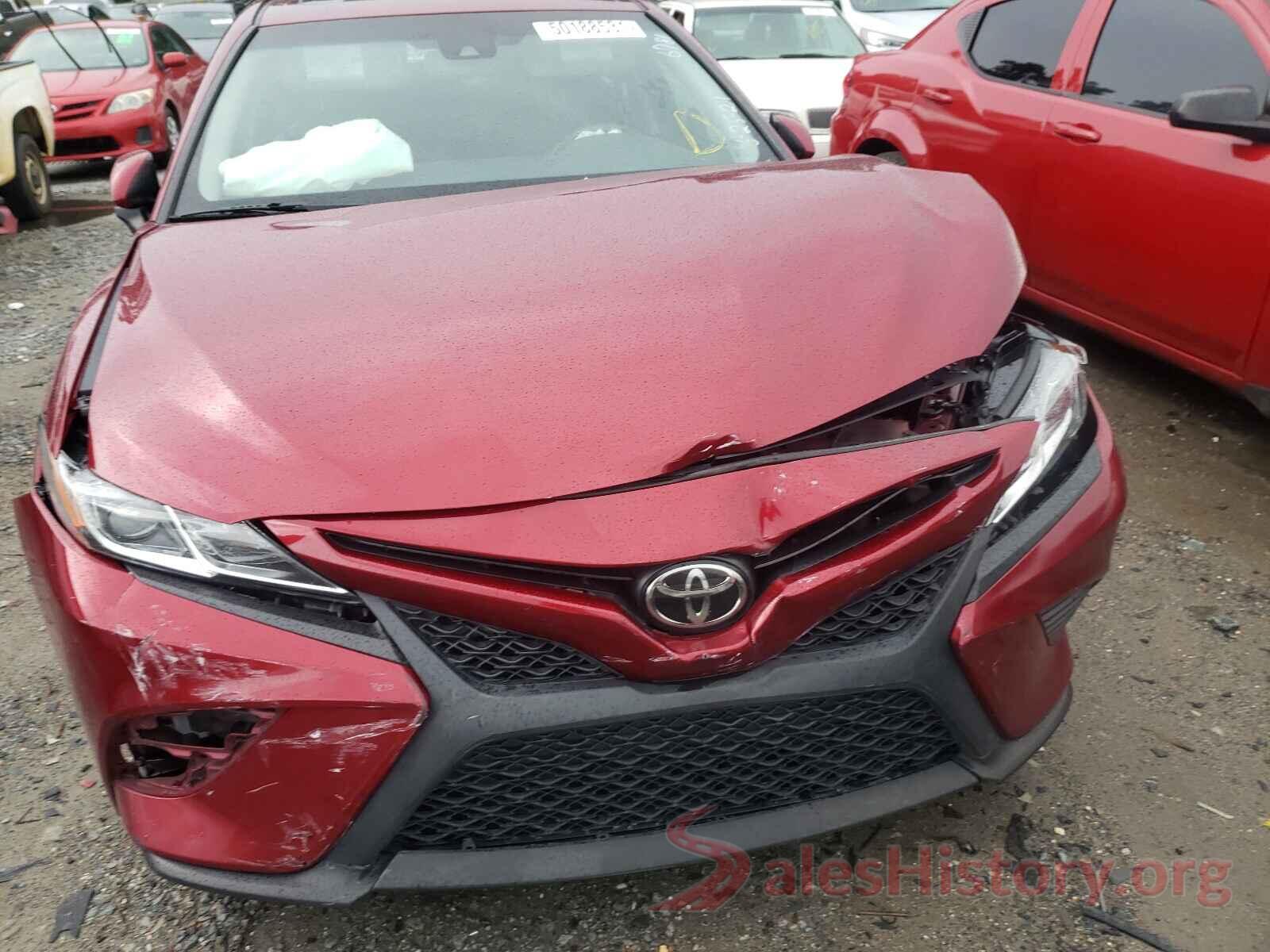 4T1B11HK9JU526781 2018 TOYOTA CAMRY