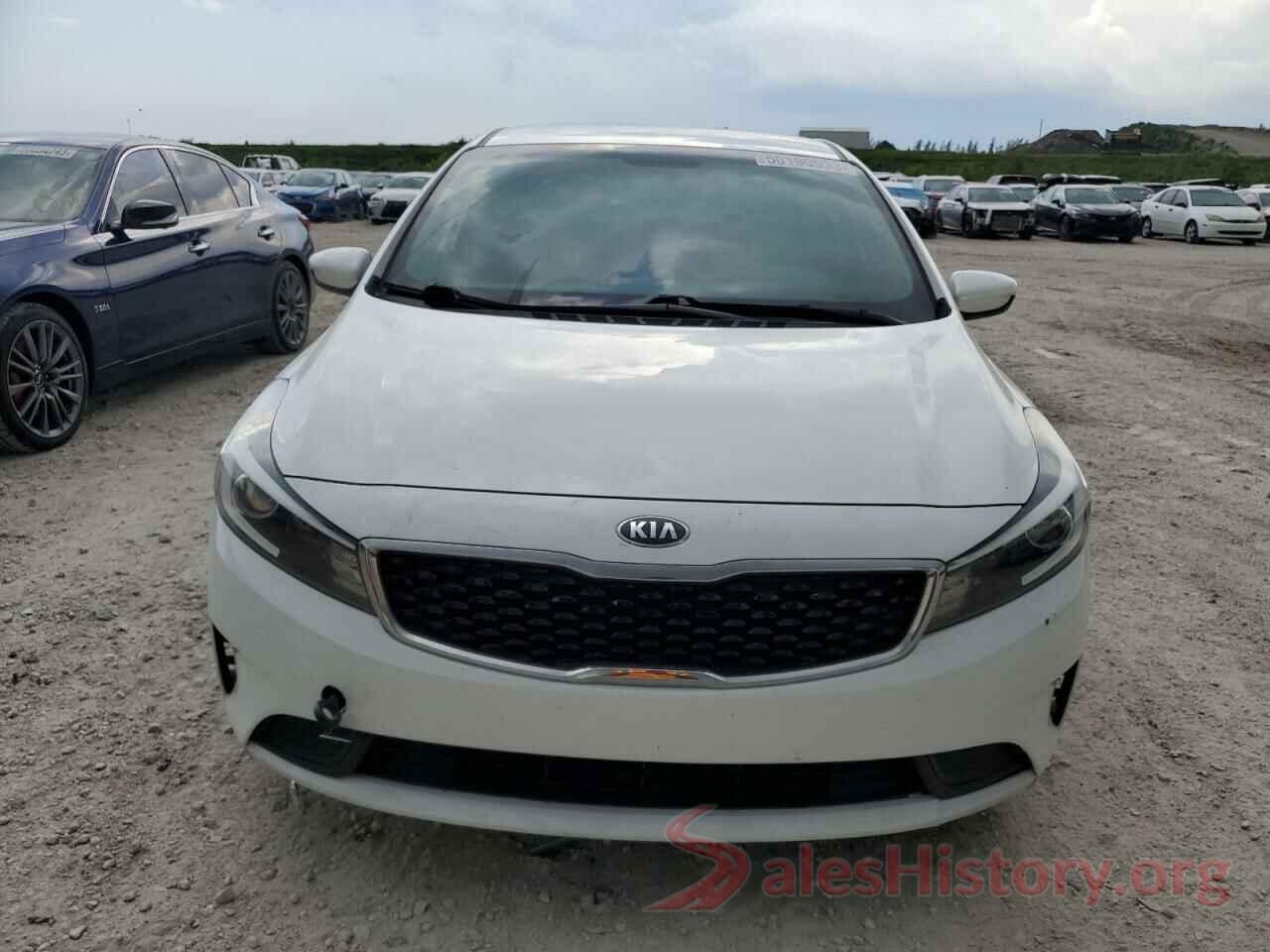 3KPFL4A78JE183256 2018 KIA FORTE