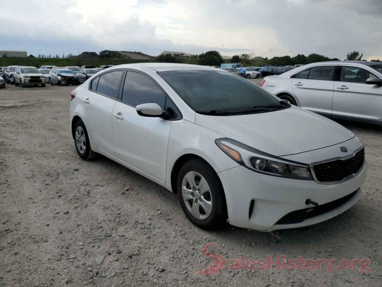 3KPFL4A78JE183256 2018 KIA FORTE