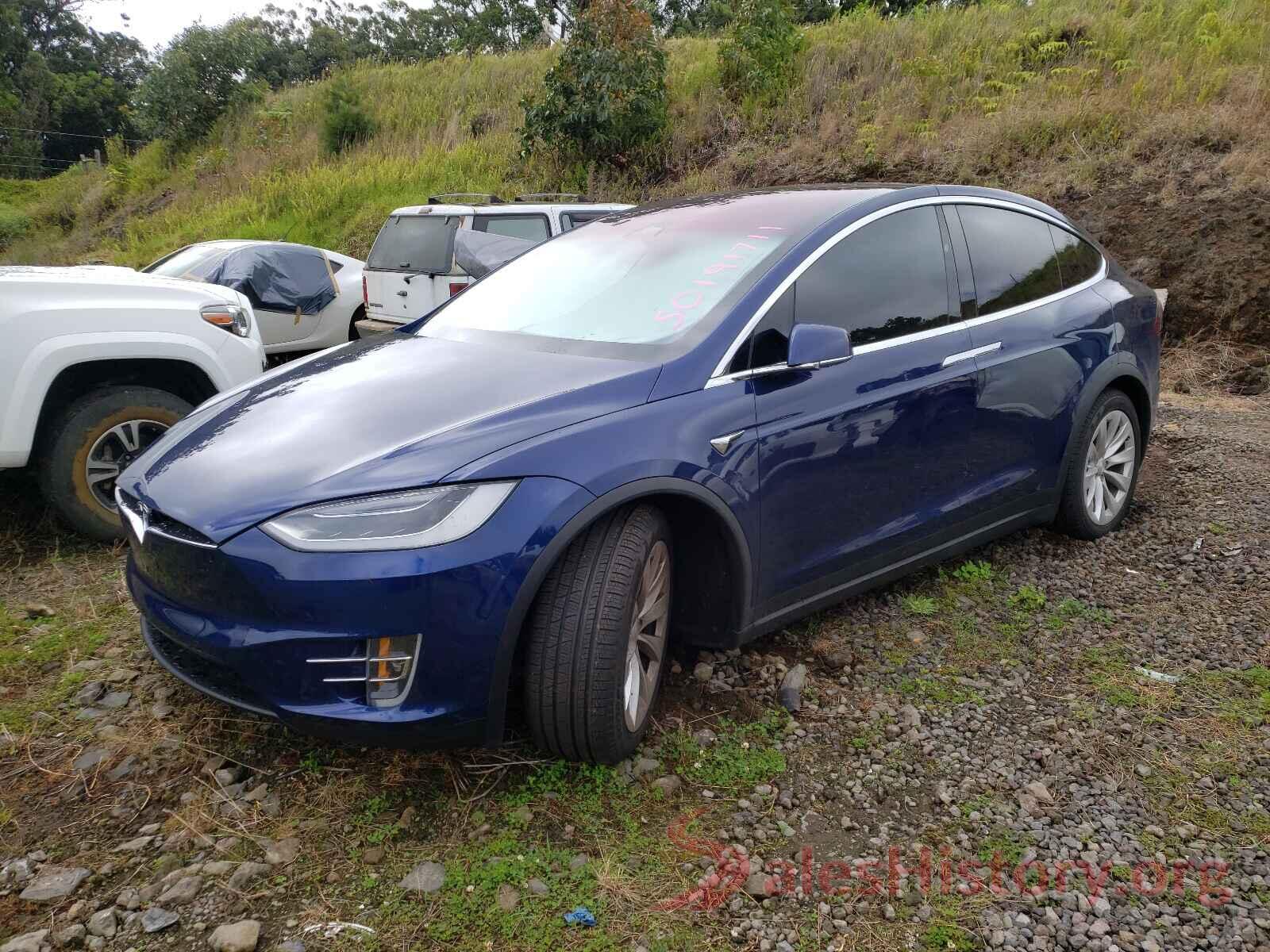 5YJXCDE28JF118761 2018 TESLA MODEL X