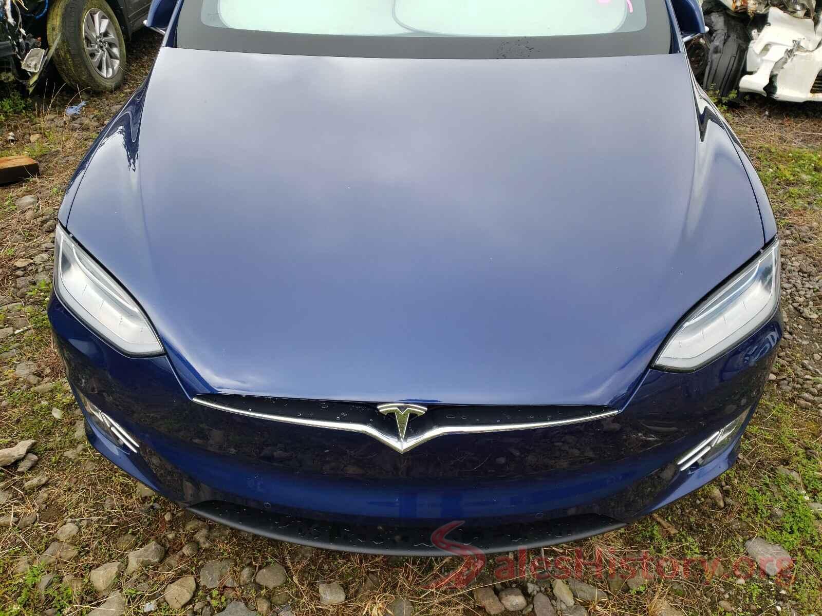 5YJXCDE28JF118761 2018 TESLA MODEL X