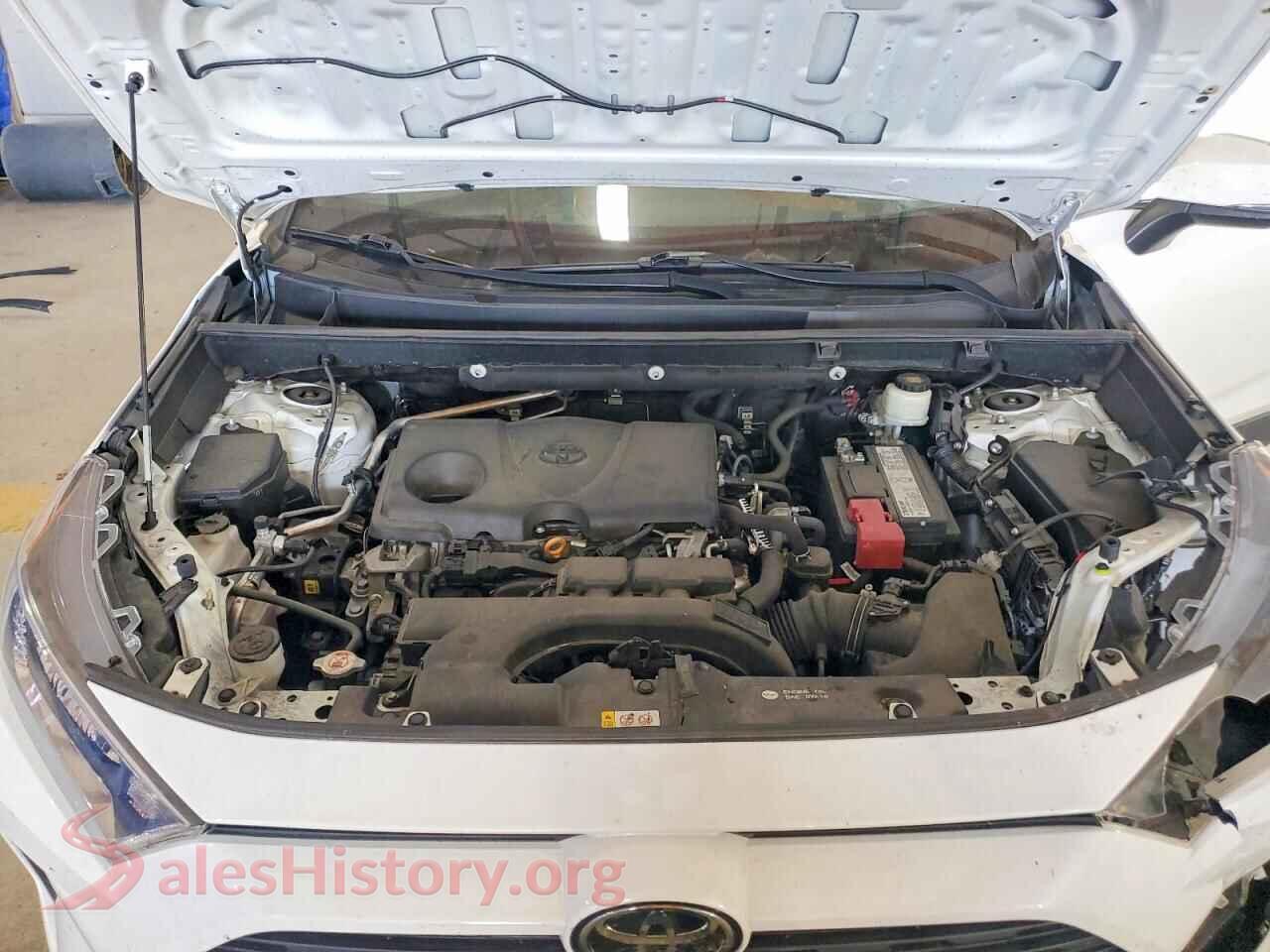 2019 TOYOTA RAV4 VIN 2T3W1RFV2KW015032, wheel and tire