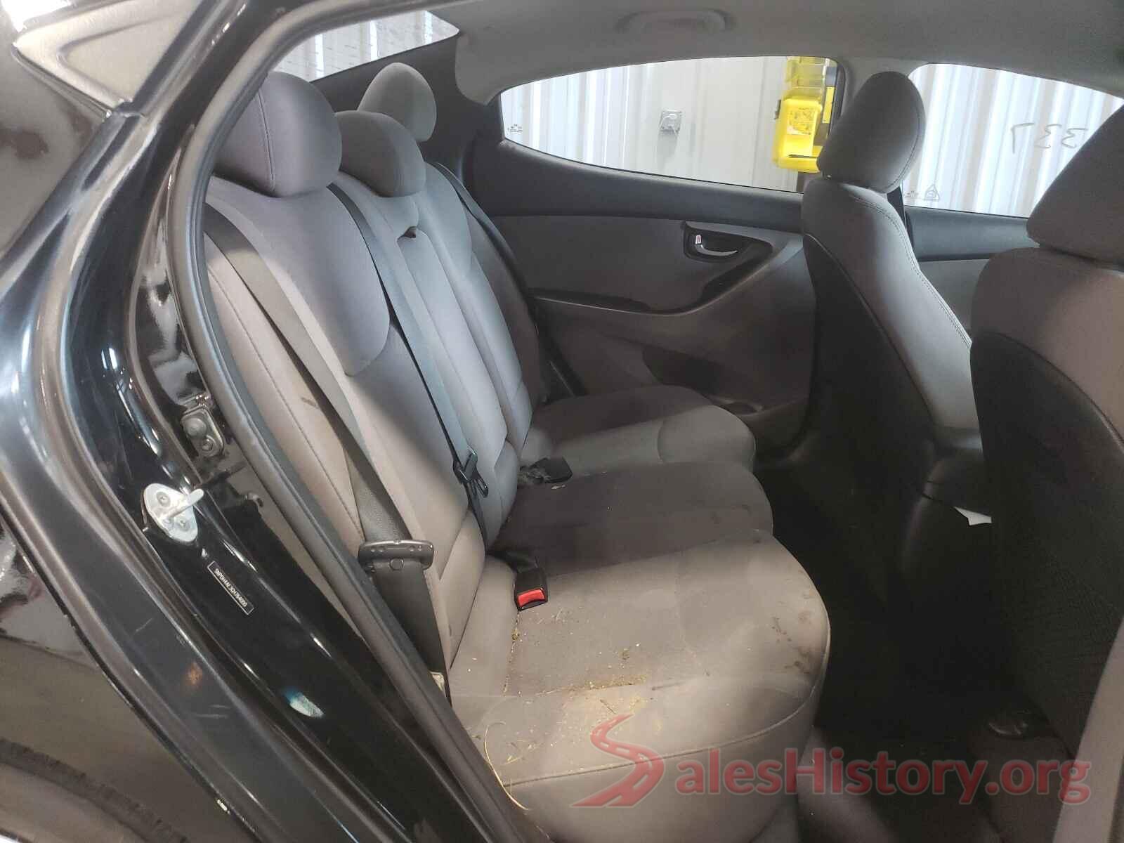 5NPDH4AE3GH764000 2016 HYUNDAI ELANTRA