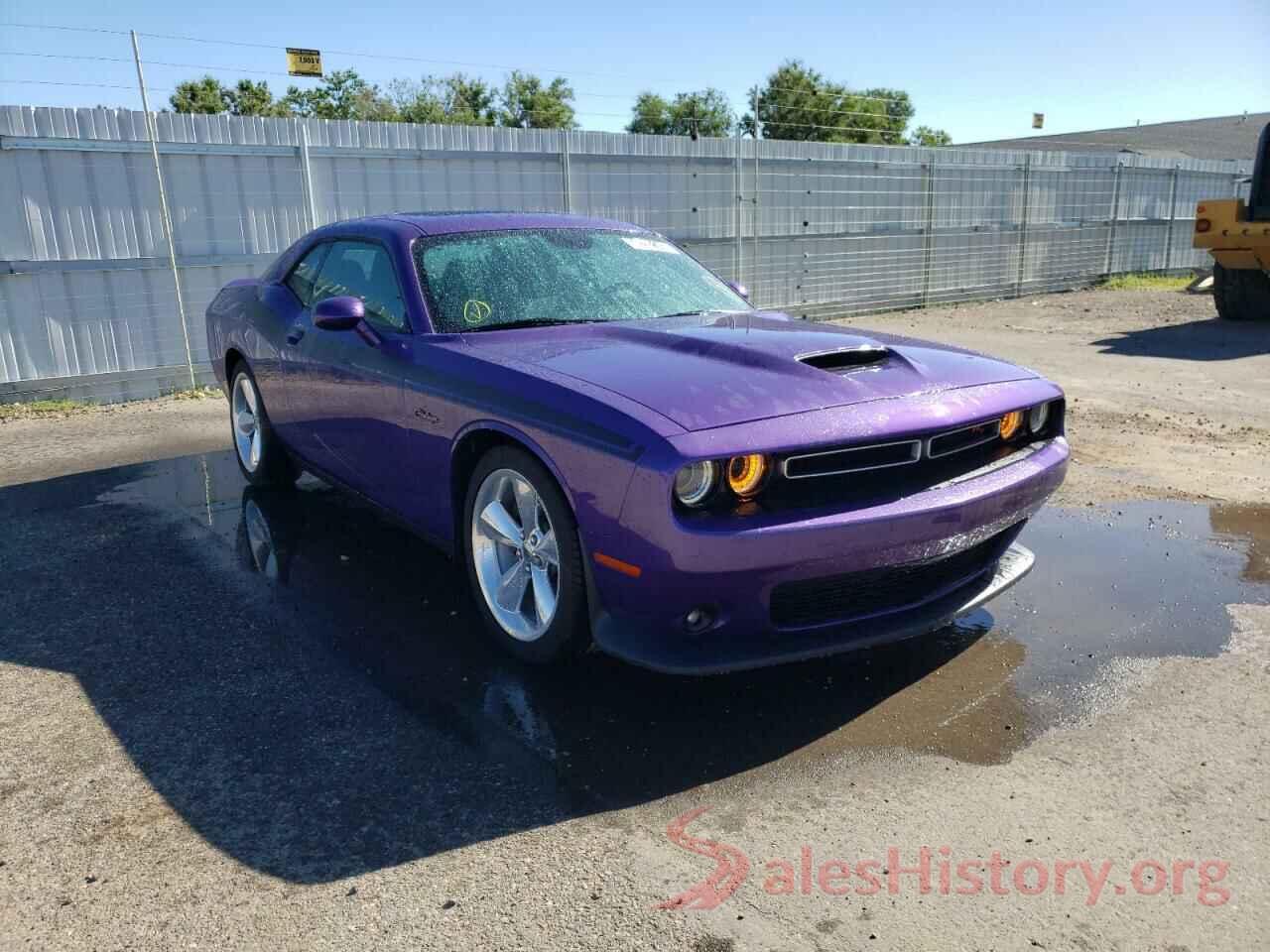 Dodge Challenger 2019 пурпурный