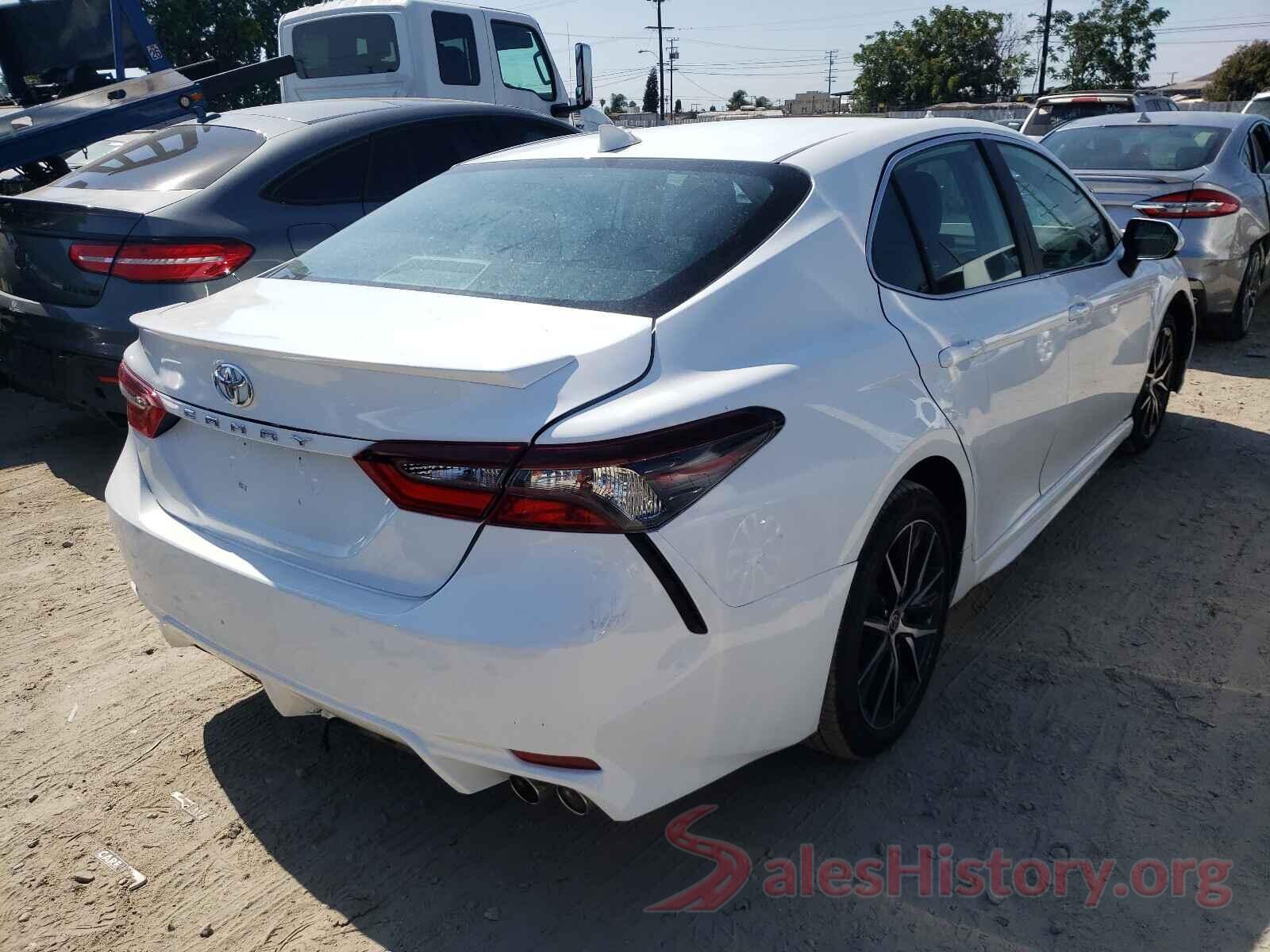 4T1G11AKXMU532853 2021 TOYOTA CAMRY