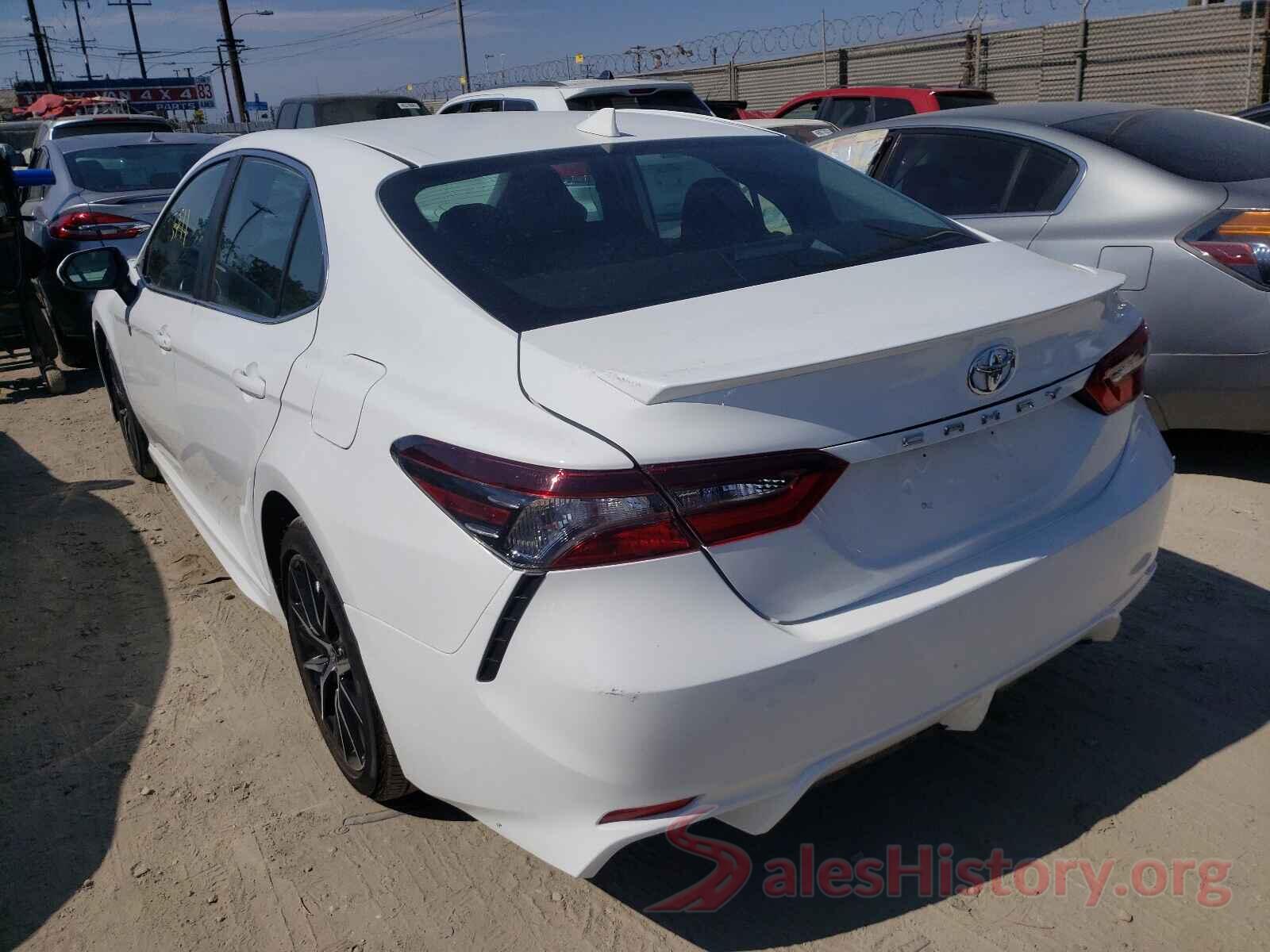 4T1G11AKXMU532853 2021 TOYOTA CAMRY