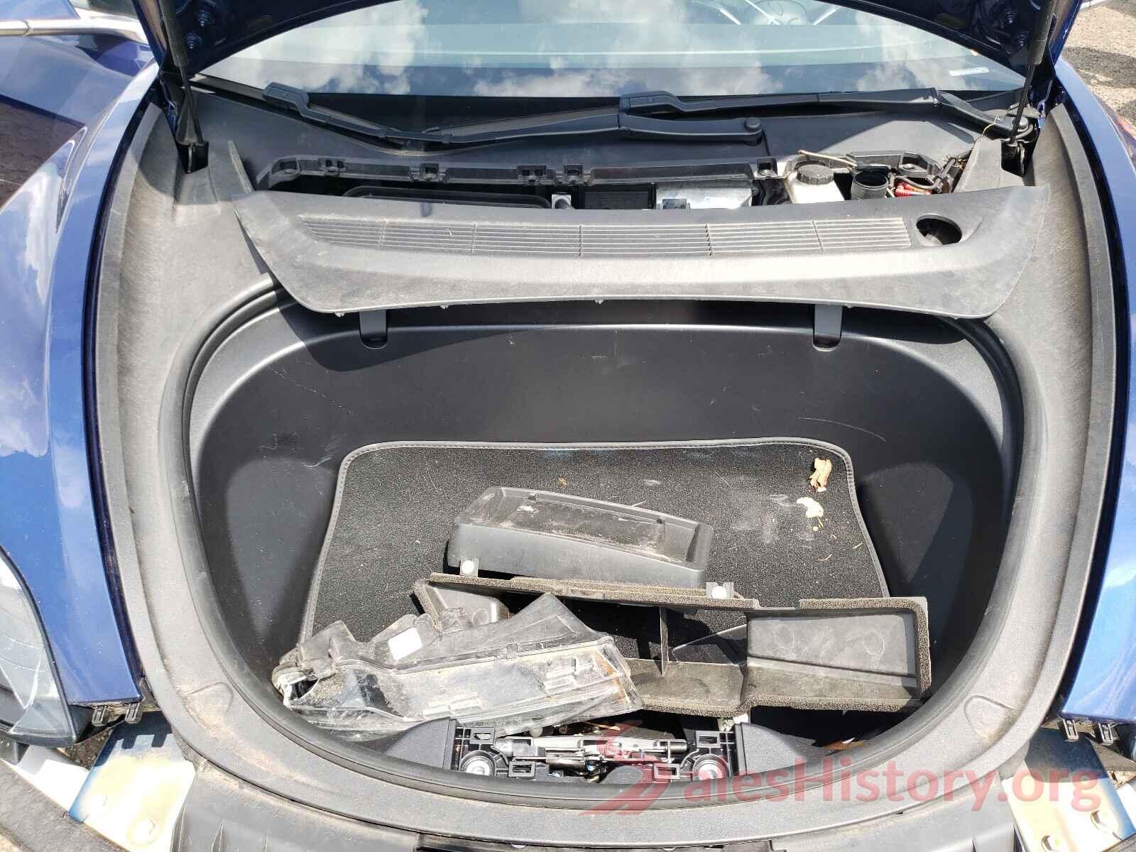 5YJ3E1EB3JF185467 2018 TESLA MODEL 3