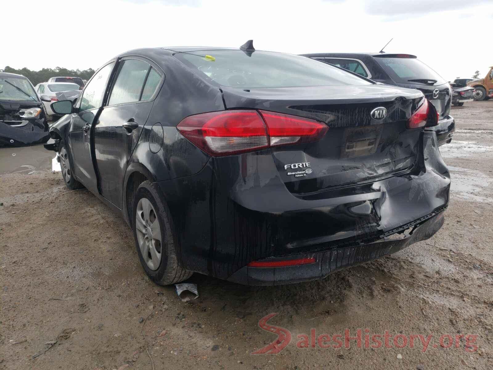 3KPFK4A72JE228260 2018 KIA FORTE