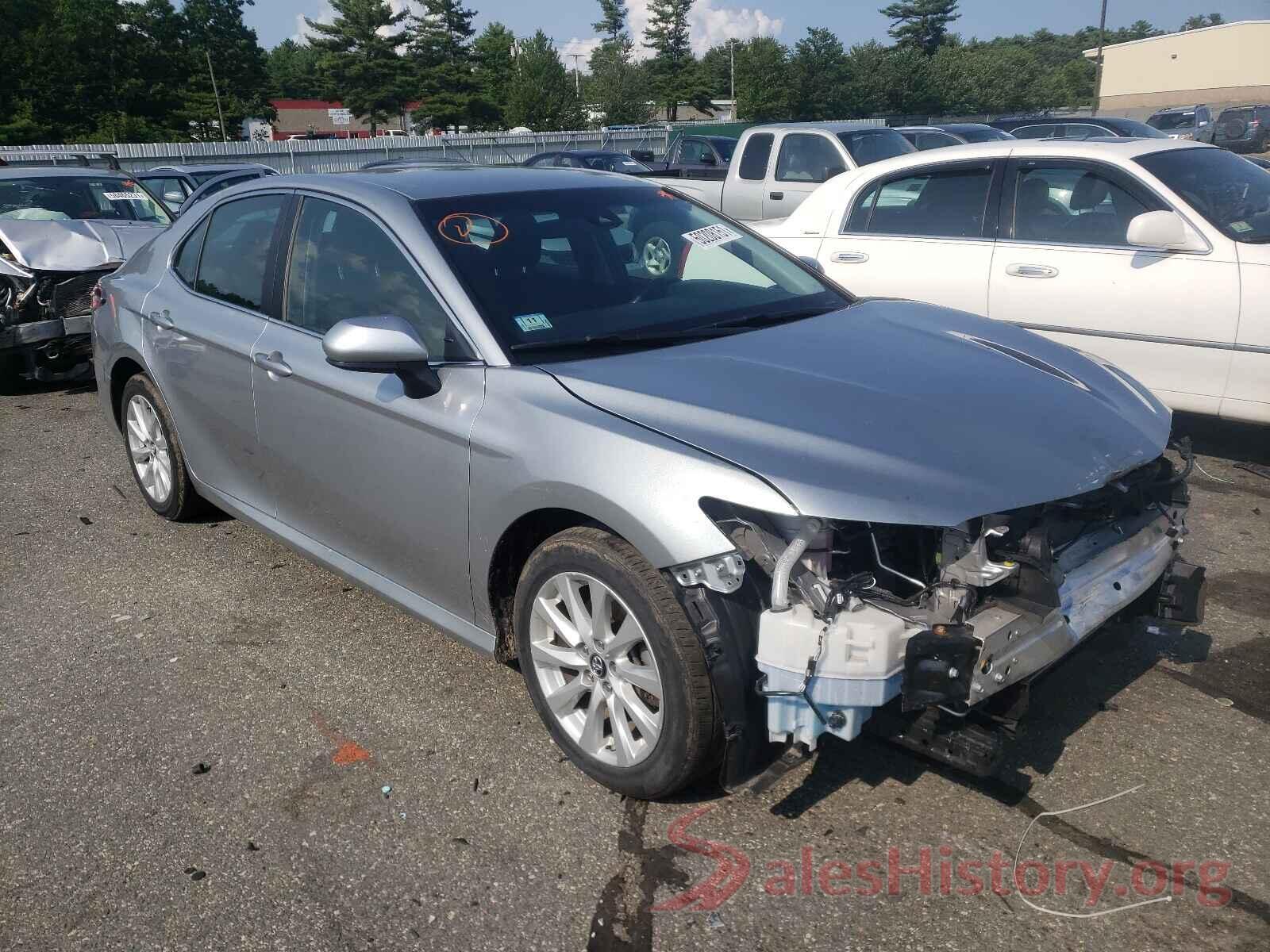 4T1B11HK4JU054019 2018 TOYOTA CAMRY