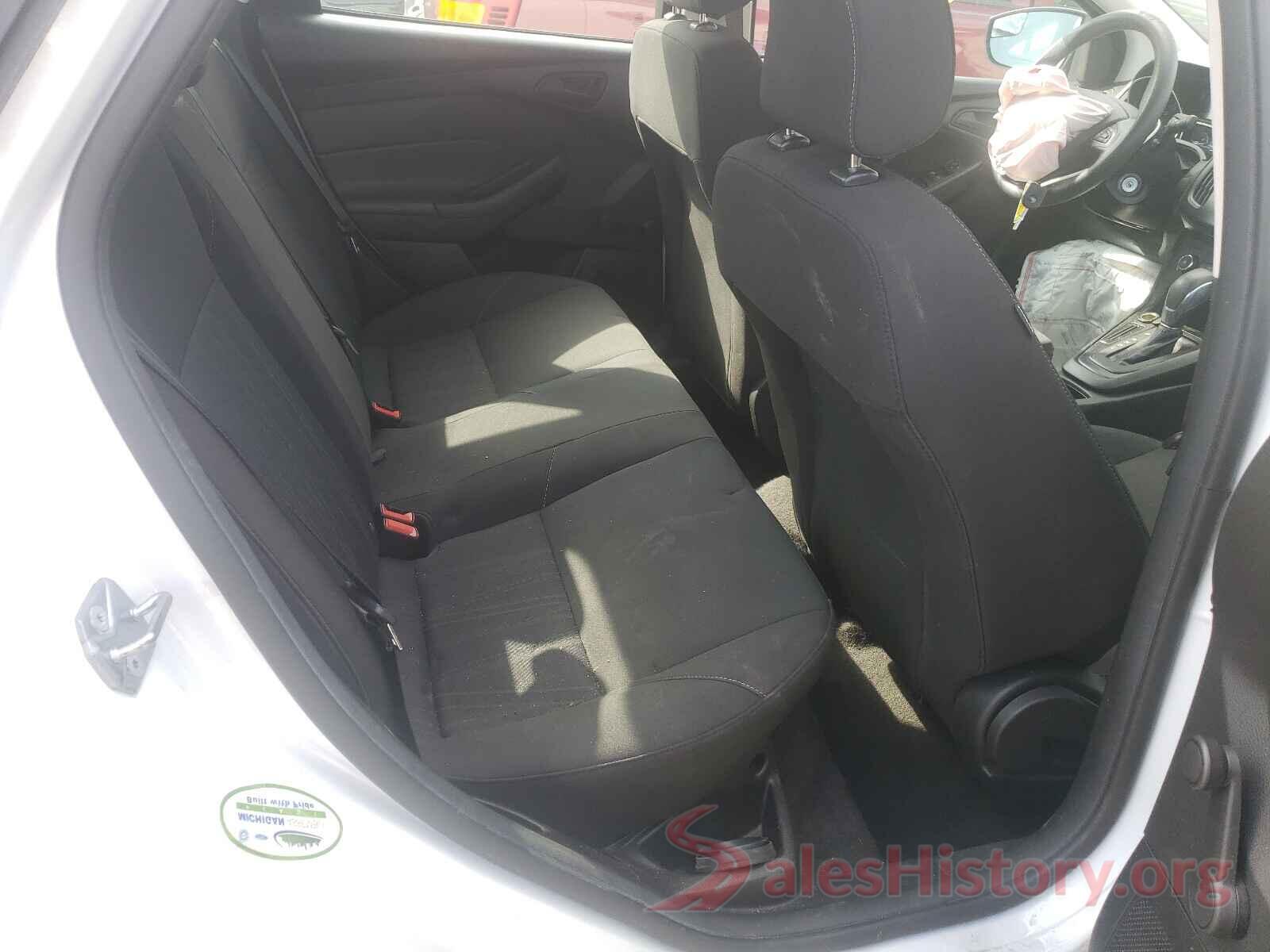 1FADP3E26JL215025 2018 FORD FOCUS