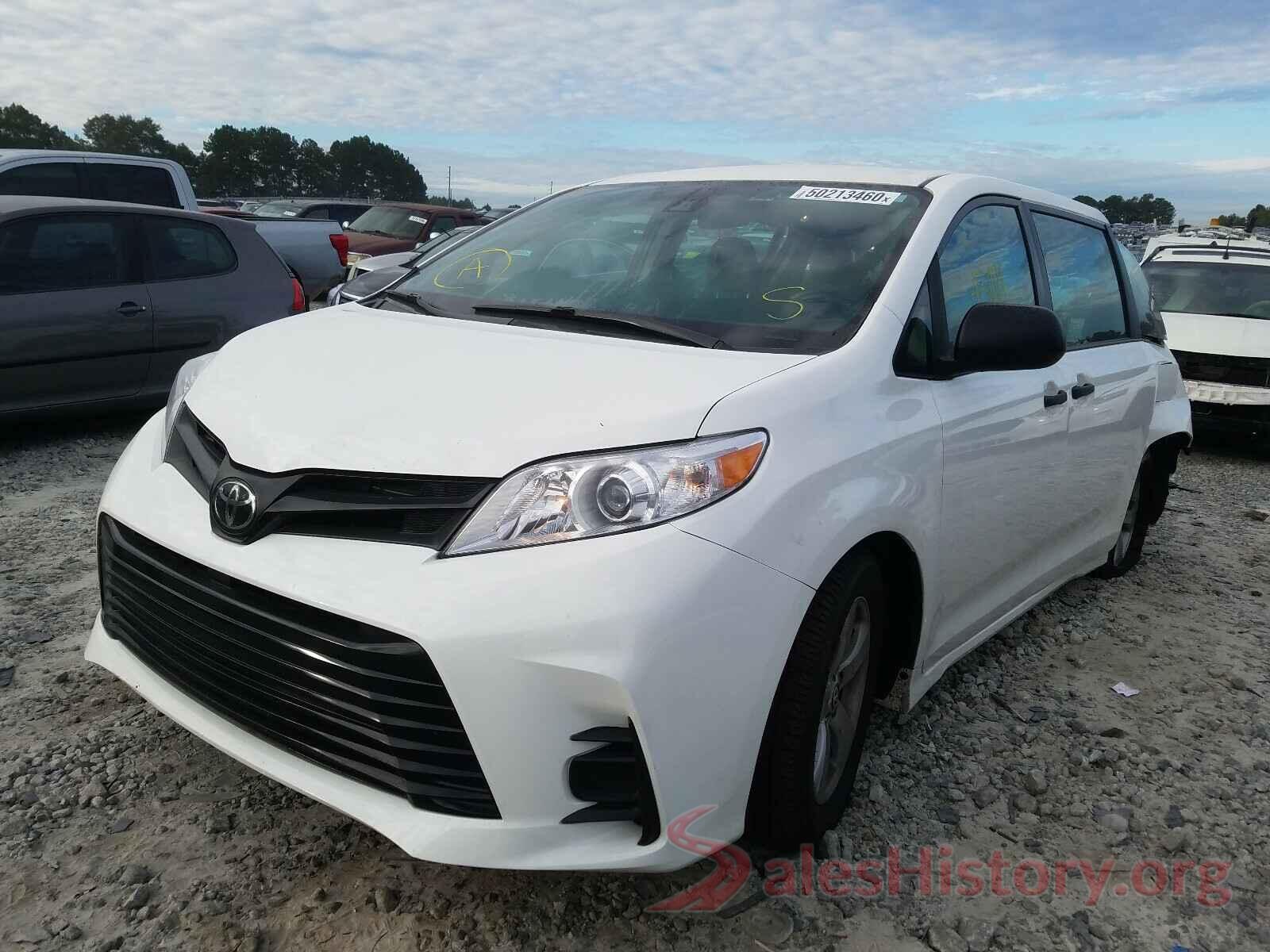 5TDZZ3DC5JS923687 2018 TOYOTA SIENNA