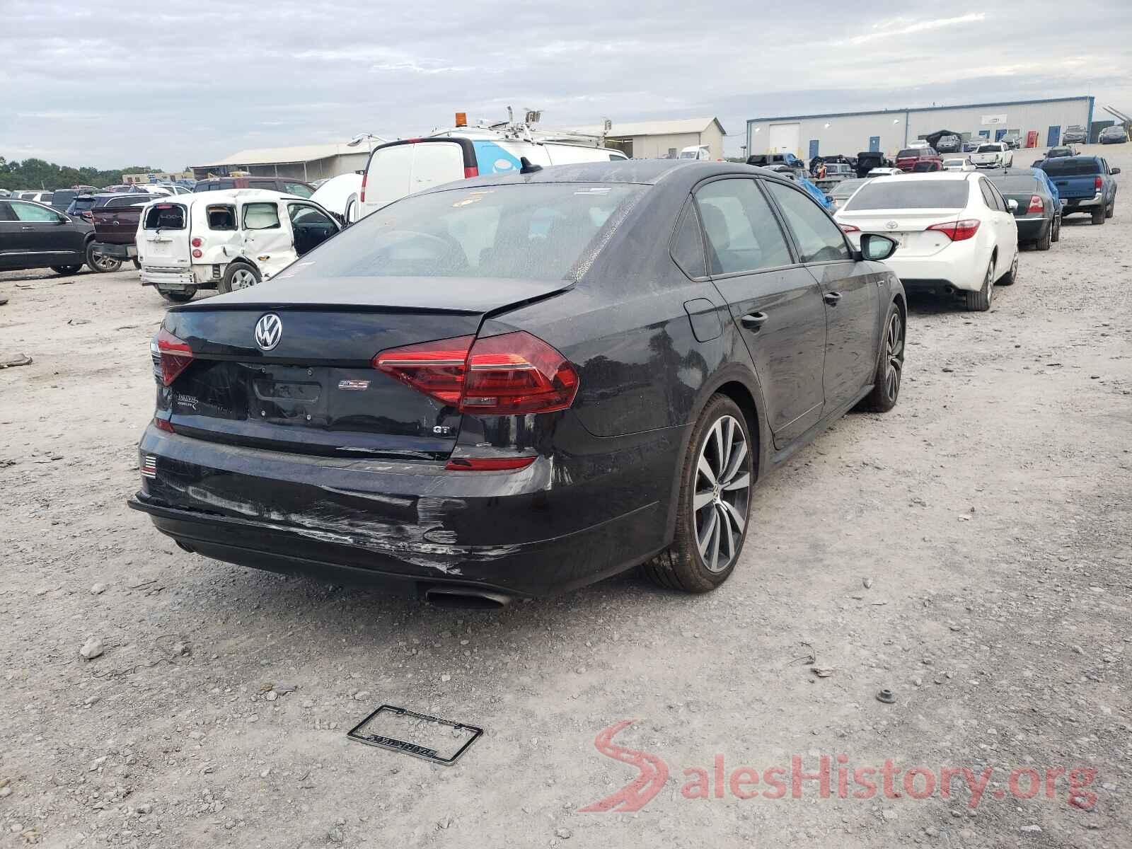 1VWJM7A35JC036807 2018 VOLKSWAGEN PASSAT