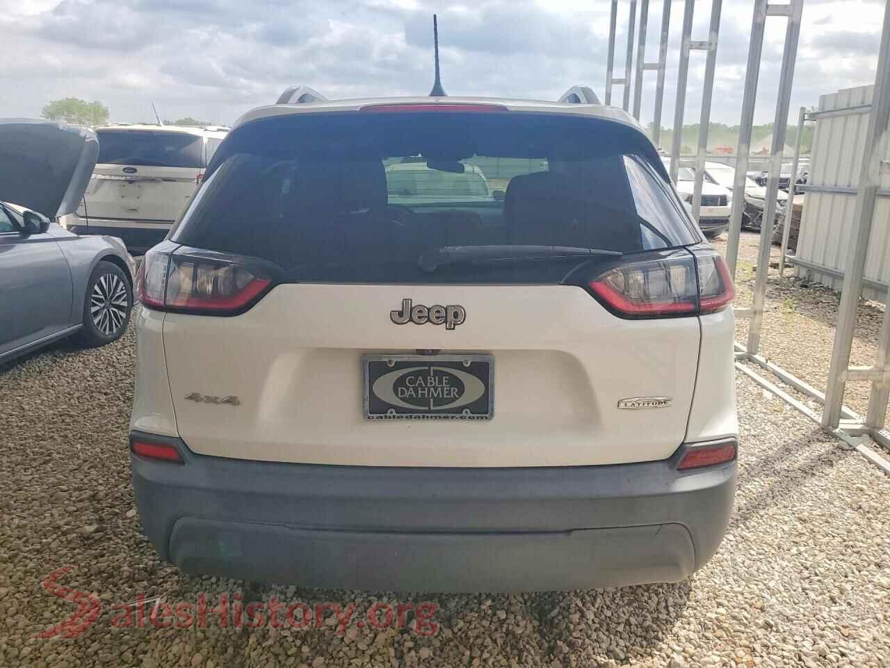 2019 JEEP CHEROKEE VIN 1C4PJMLB8KD273540, left side view