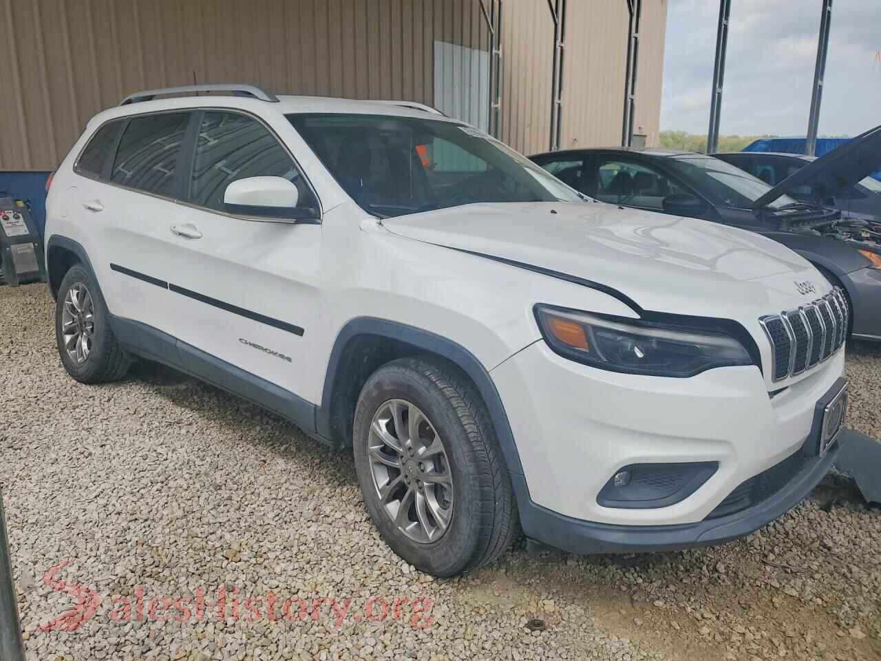 2019 JEEP CHEROKEE VIN 1C4PJMLB8KD273540, rear 3/4 view