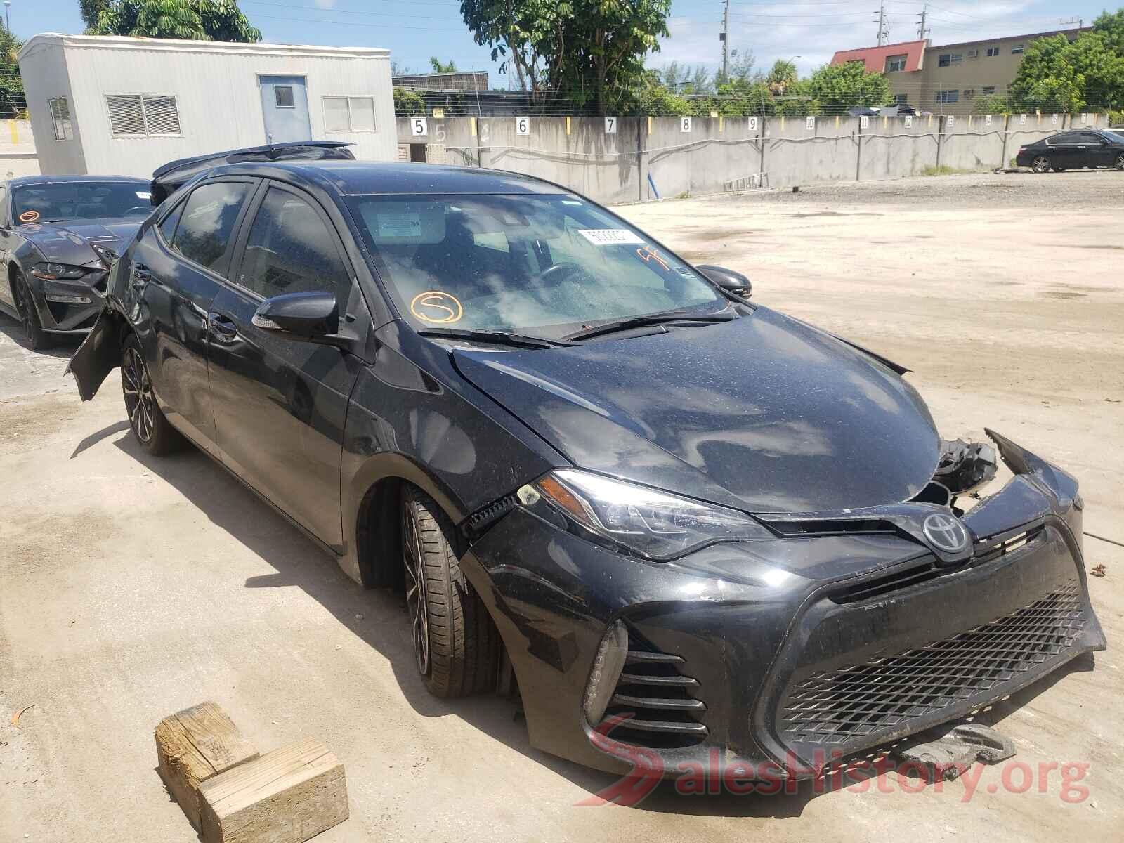 5YFBURHE9JP753986 2018 TOYOTA COROLLA