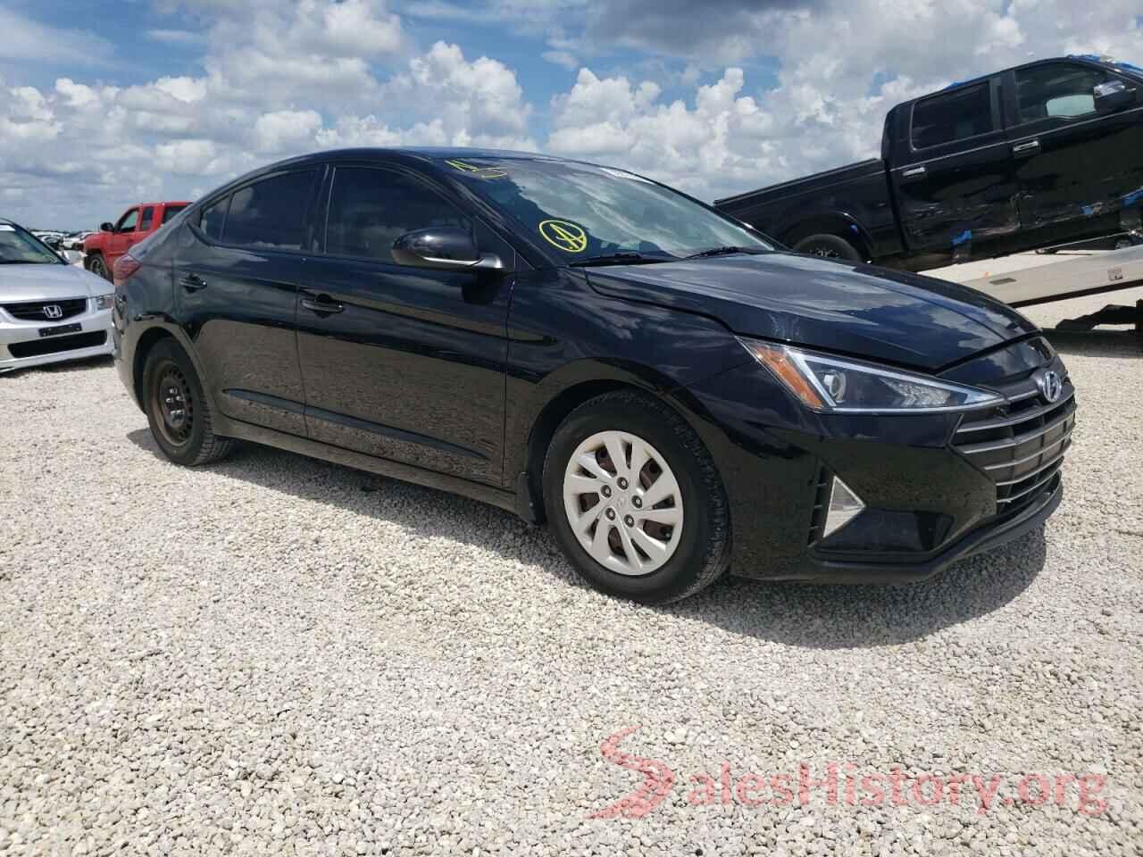 5NPD74LF1KH474520 2019 HYUNDAI ELANTRA