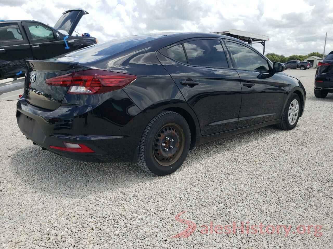 5NPD74LF1KH474520 2019 HYUNDAI ELANTRA