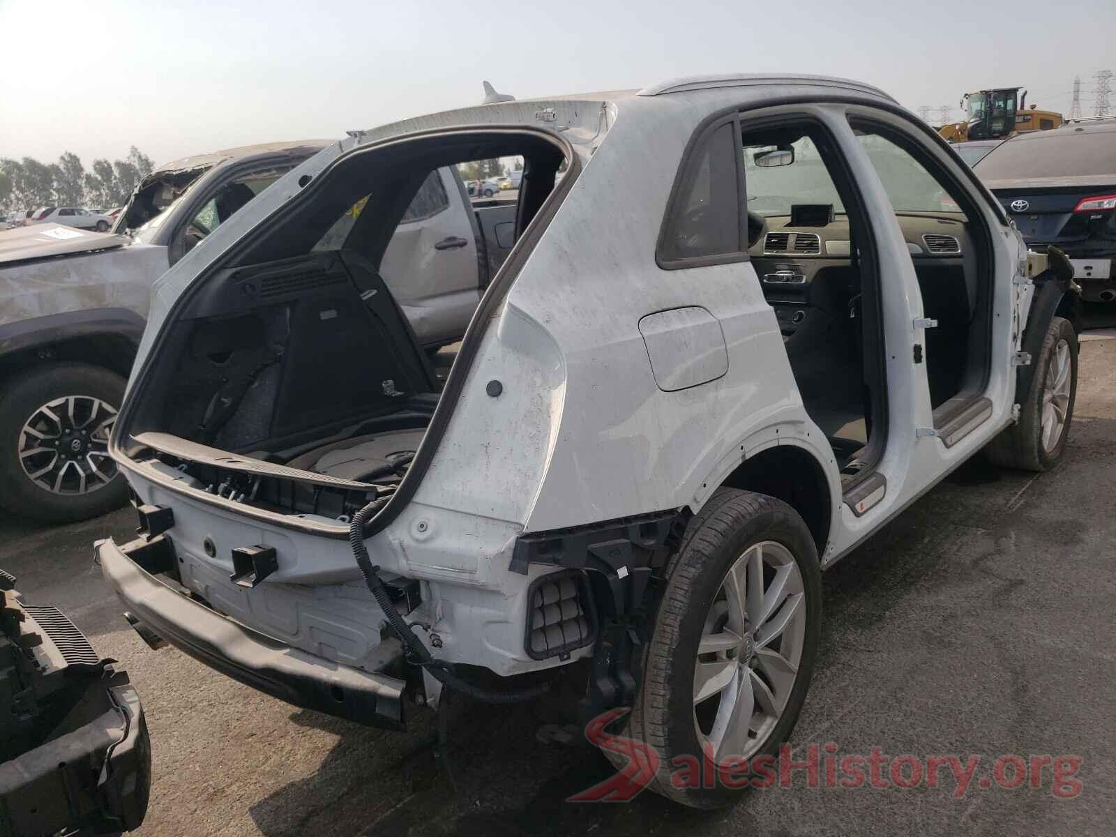 WA1BCCFS6JR023056 2018 AUDI Q3