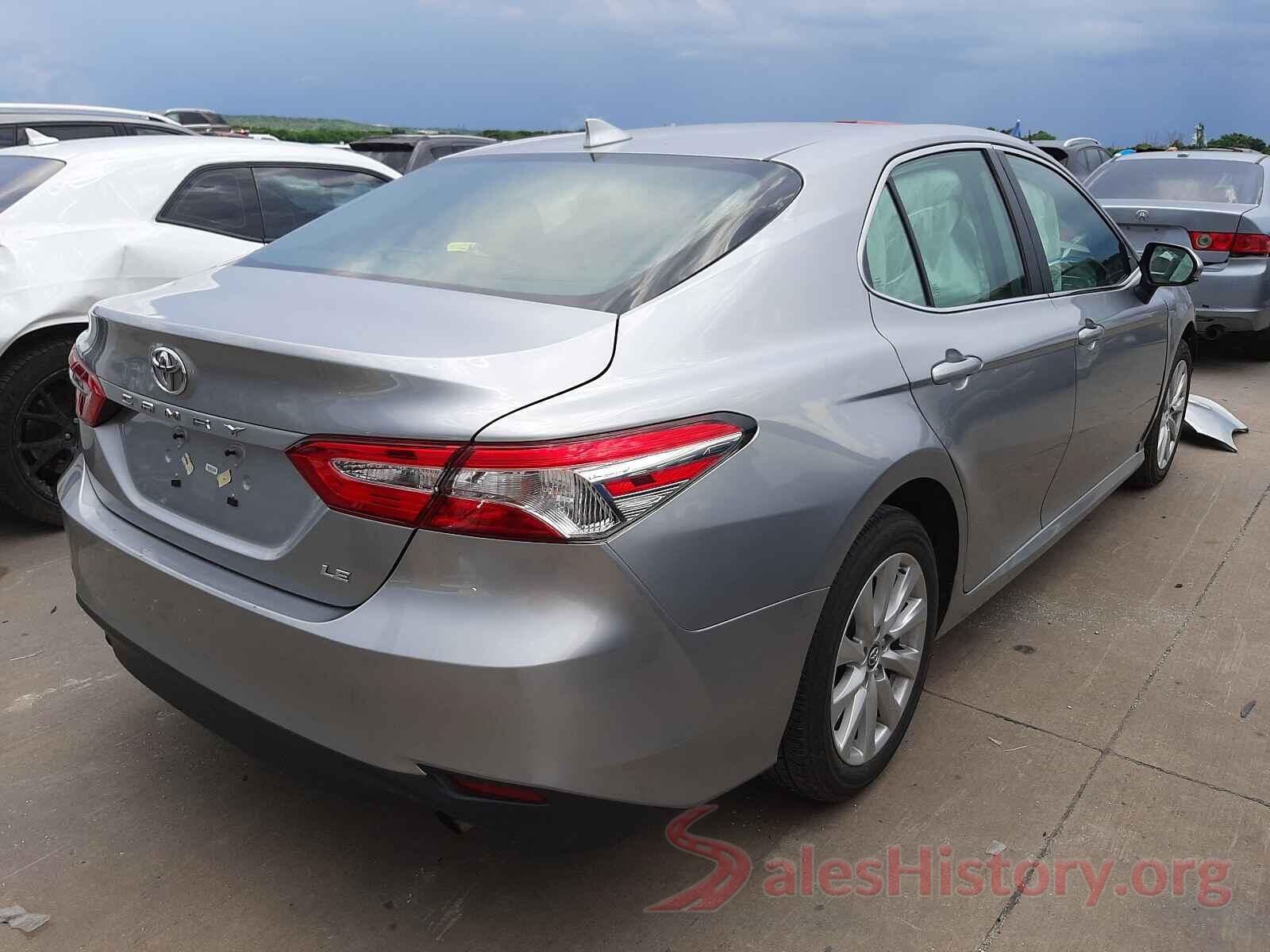 4T1B11HK2KU760374 2019 TOYOTA CAMRY