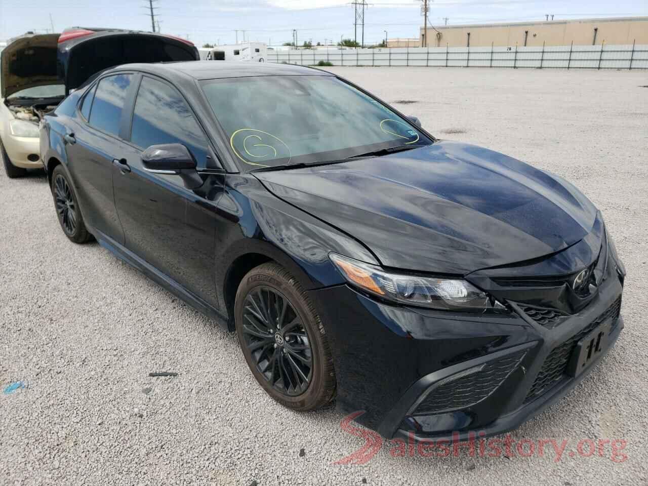 4T1G11AK0NU031178 2022 TOYOTA CAMRY