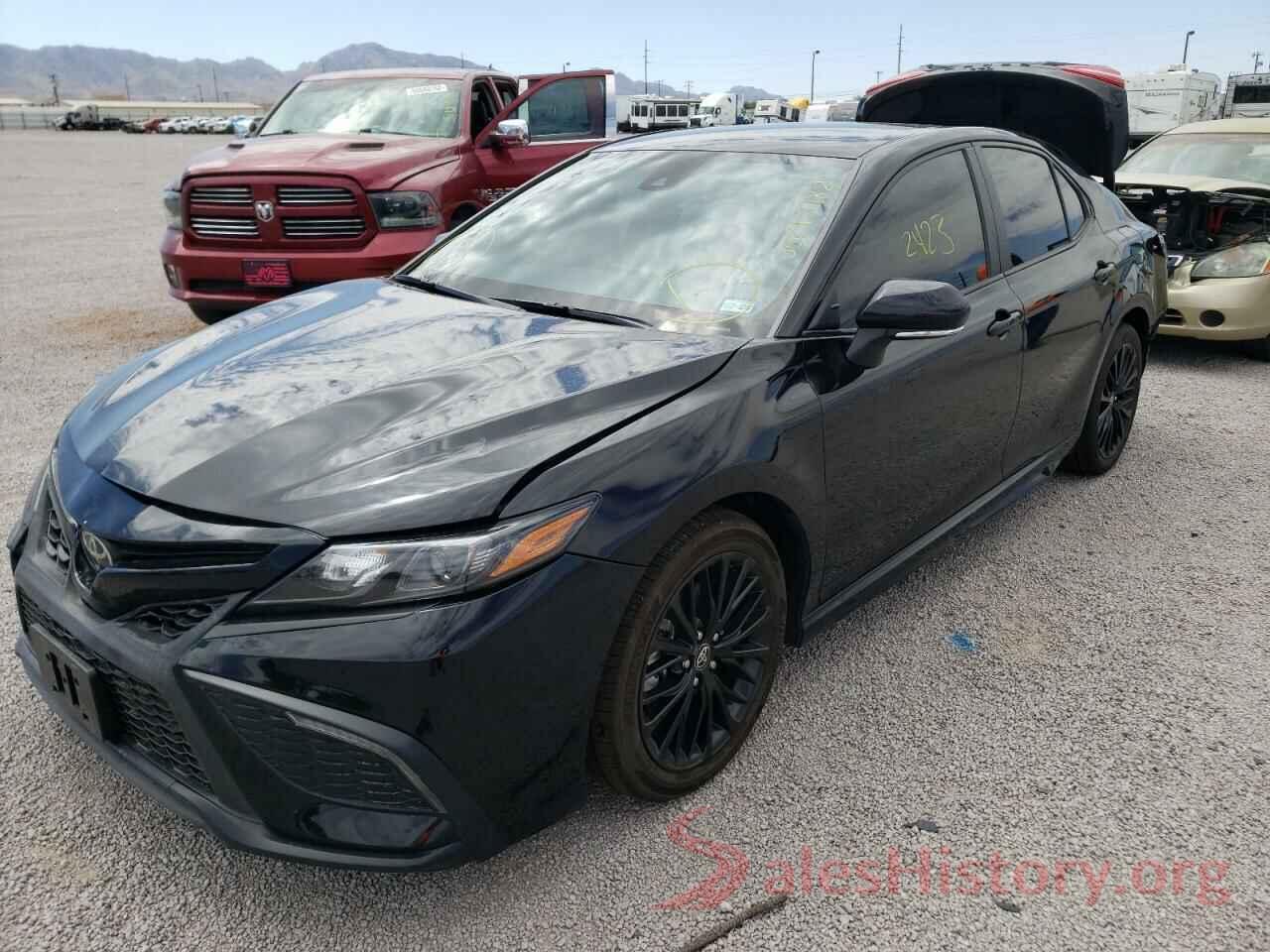 4T1G11AK0NU031178 2022 TOYOTA CAMRY