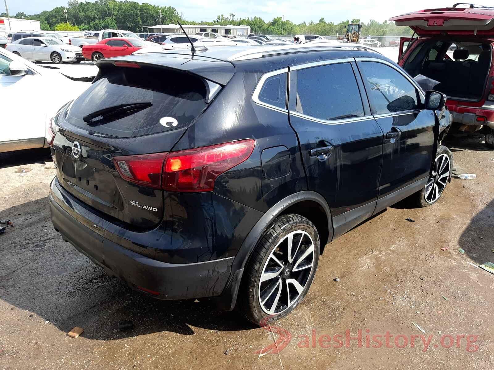 JN1BJ1CR3HW130243 2017 NISSAN ROGUE