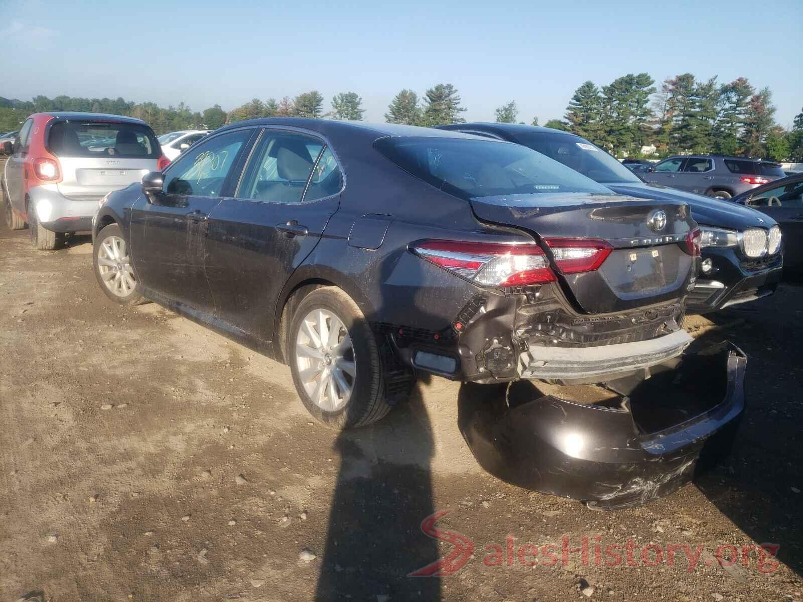 4T1B11HK2JU568449 2018 TOYOTA CAMRY