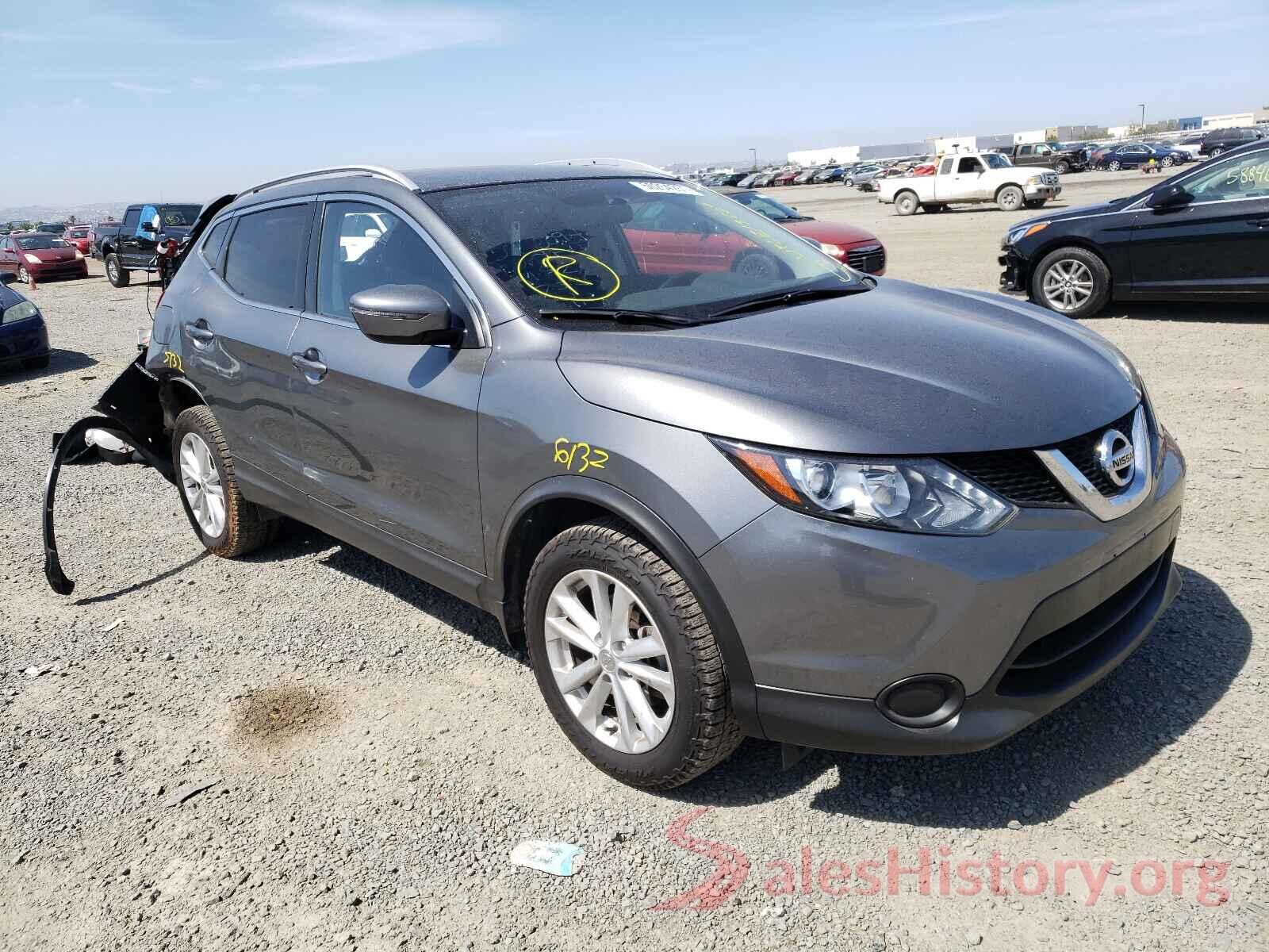 JN1BJ1CP4JW106585 2018 NISSAN ROGUE